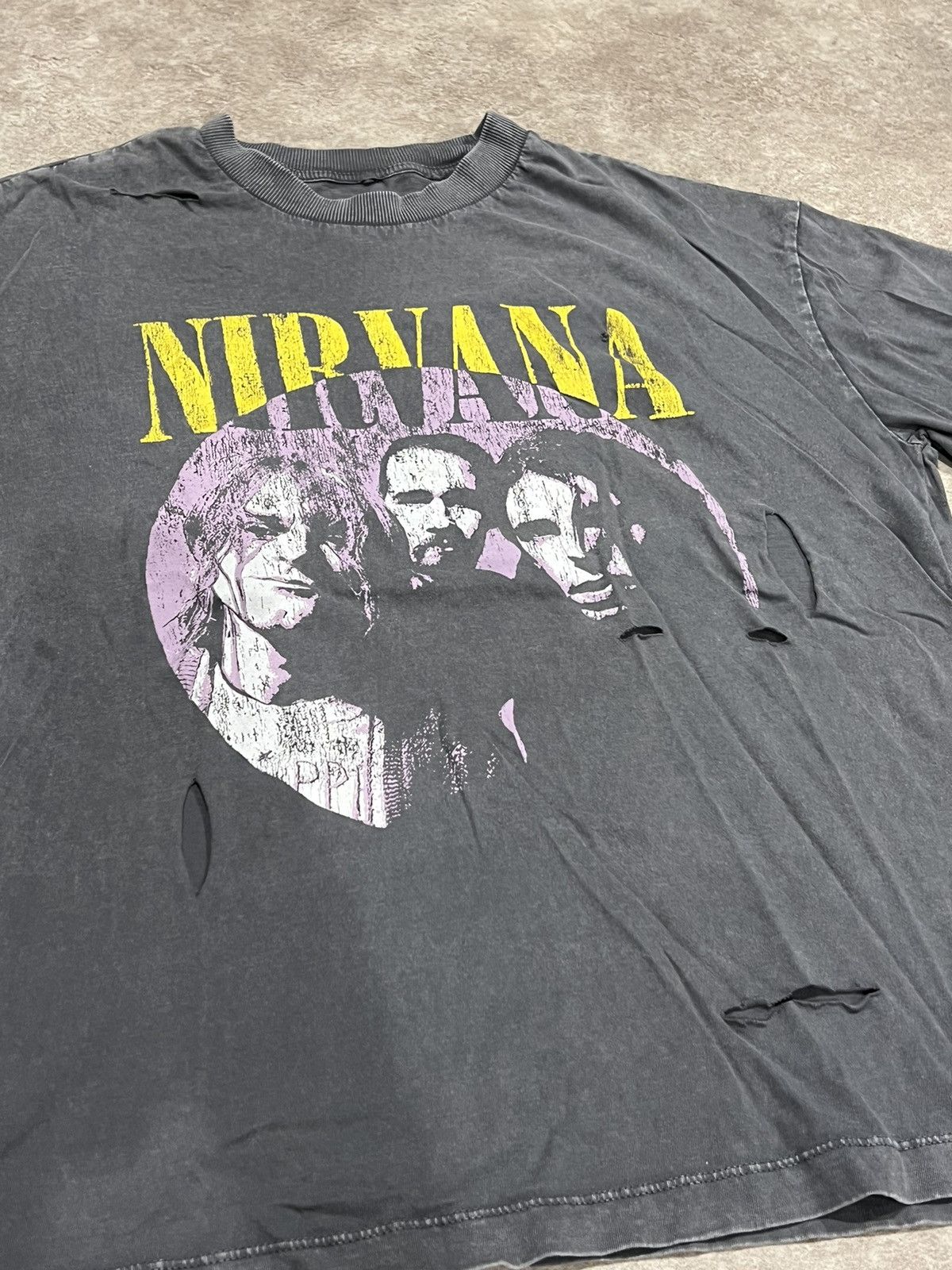 Vintage Thrashed Distressed Nirvana Band Tee Size US M / EU 48-50 / 2 - 5 Thumbnail