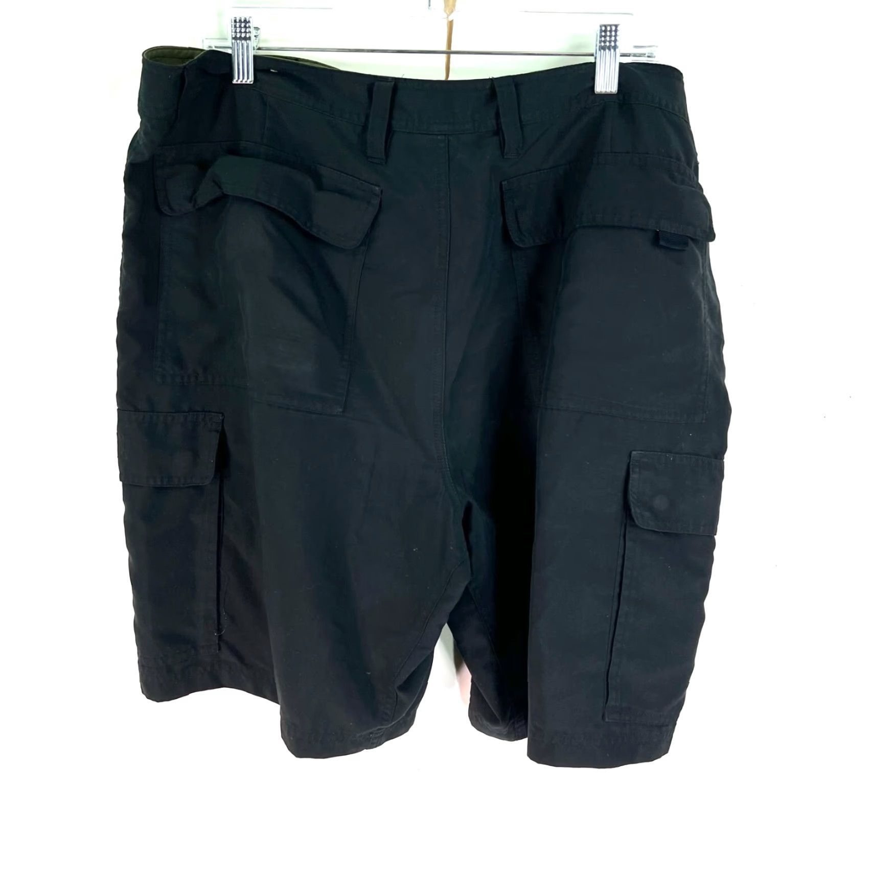 Vintage Magellan Bermuda Shorts Mens Size 40 Black Cargo Adjustable Waist Casual Workwear Size US 40 / EU 56 - 4 Thumbnail