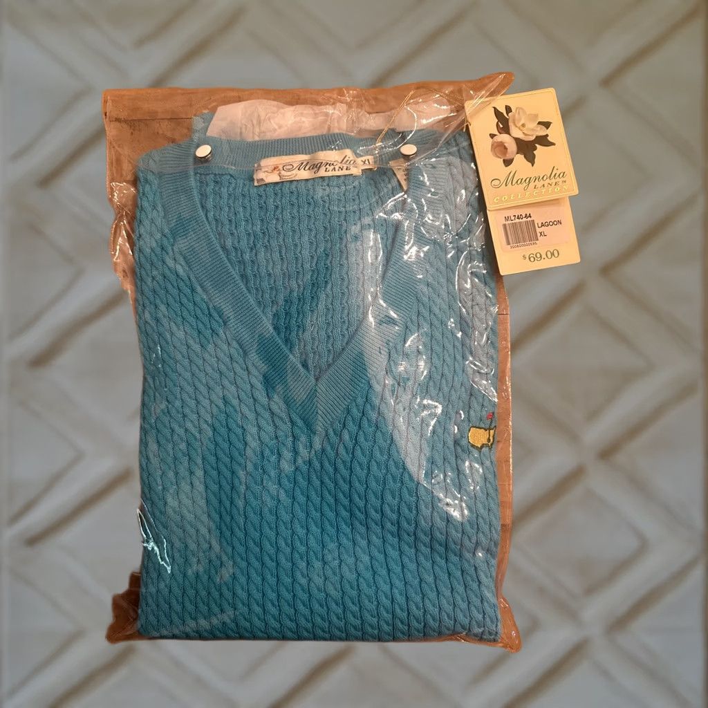 Vintage VINTAGE Magnolia Lane Brand Quilted Vest Women’s XL Blue NWT Masters Crew Vest Womens XL Blue Magnolia Lane Brand Quilted NWT Size XL / US 12-14 / IT 48-50 - 1 Thumbnail