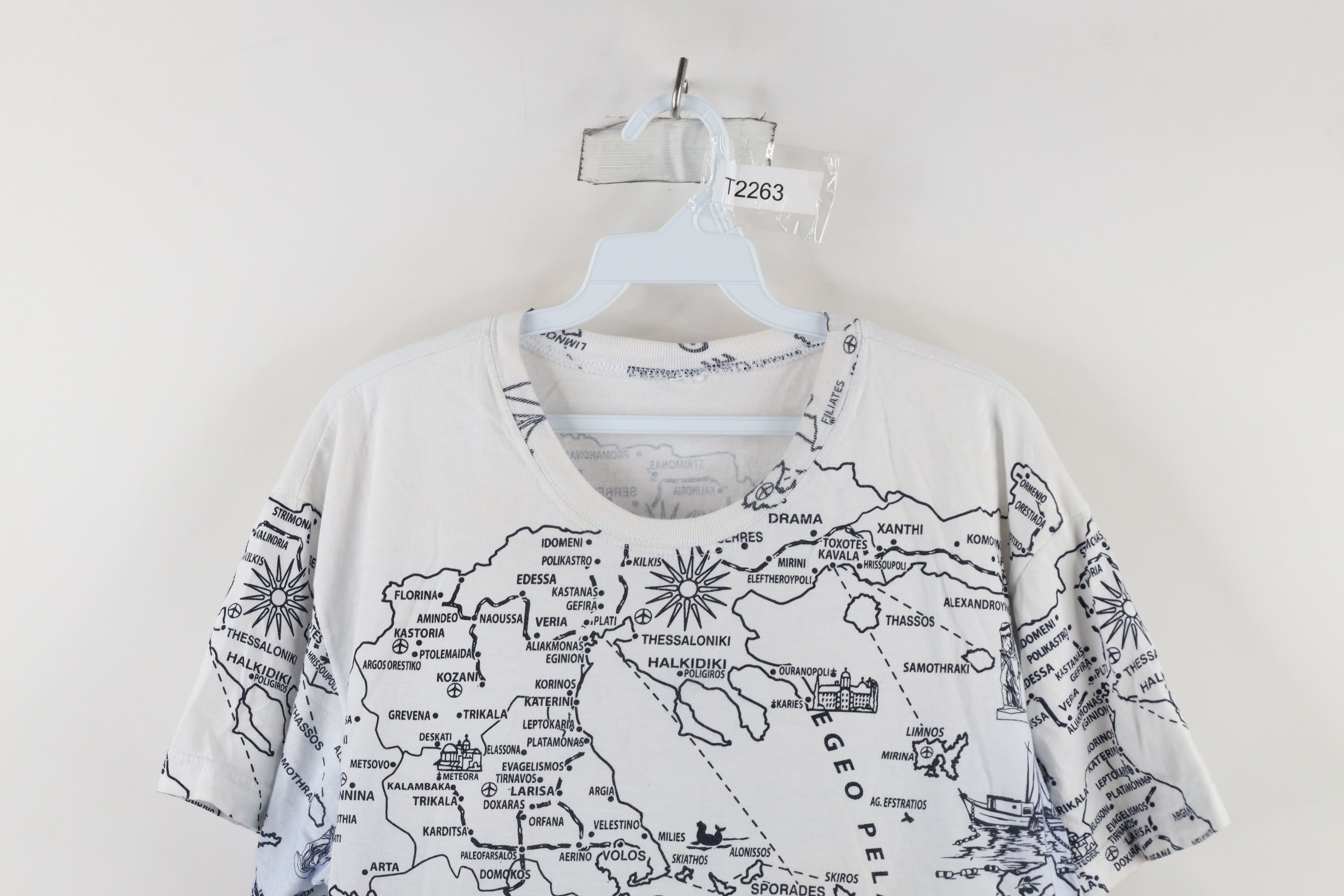 Vintage Vintage 90s Streetwear All Over Print Short Sleeve T-Shirt Size US L / EU 52-54 / 3 - 2 Thumbnail