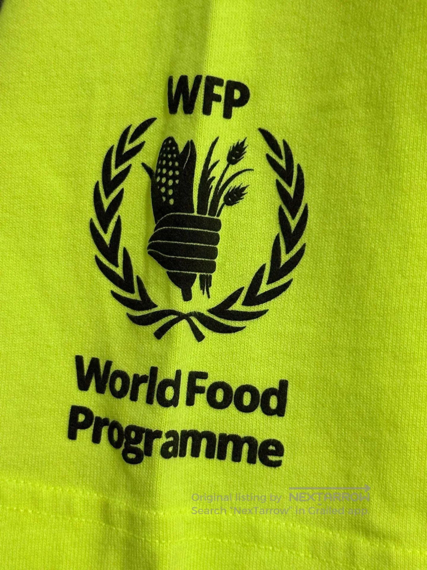 Balenciaga Balenciaga WFP Collaboration Logo Print T-Shirt. Size US S / EU 44-46 / 1 - 6 Thumbnail