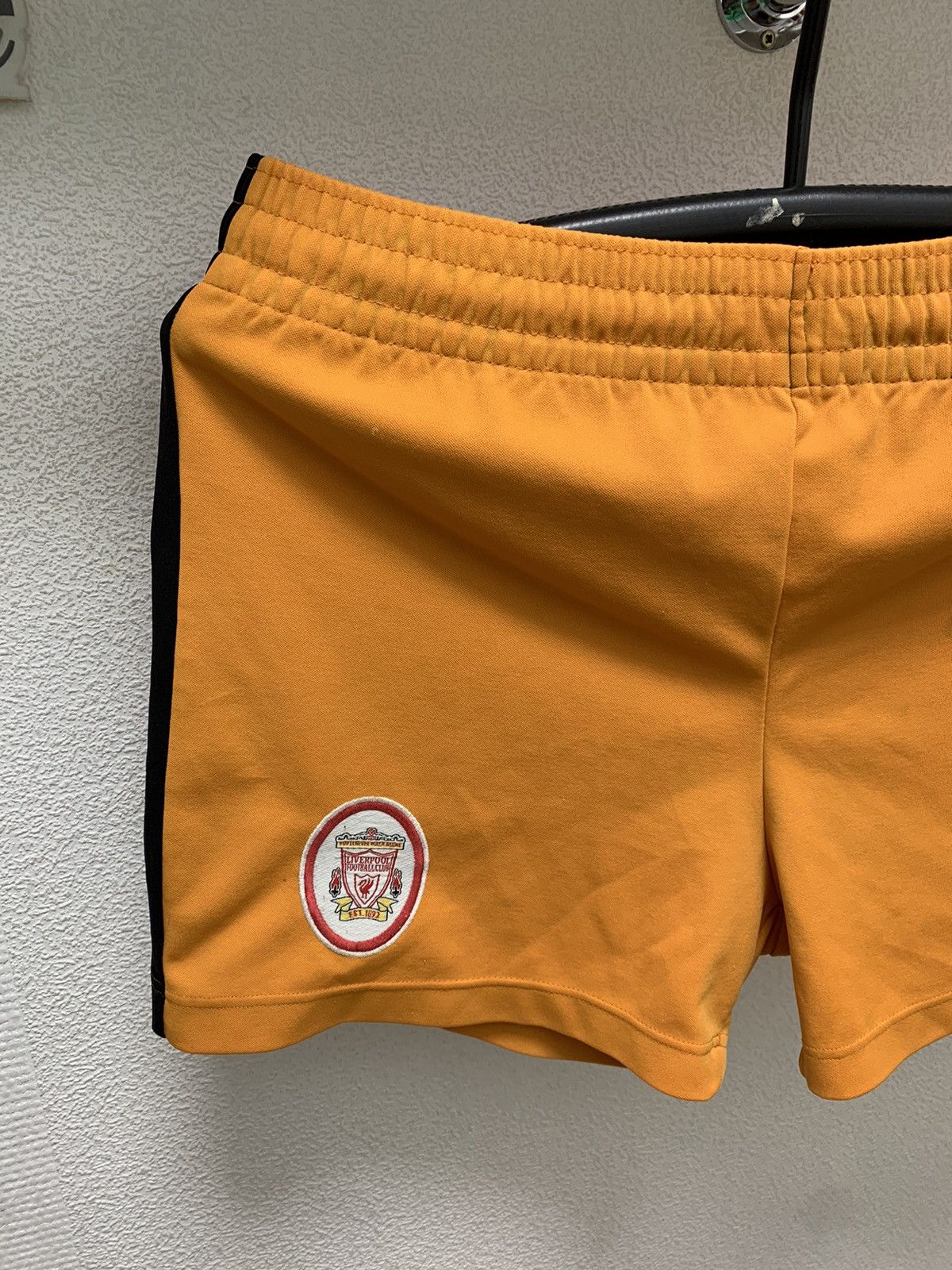 Reebok Liverpool Reebok vintage shorts 1996-97 size 28-30 Size US 30 / EU 46 - 4 Thumbnail