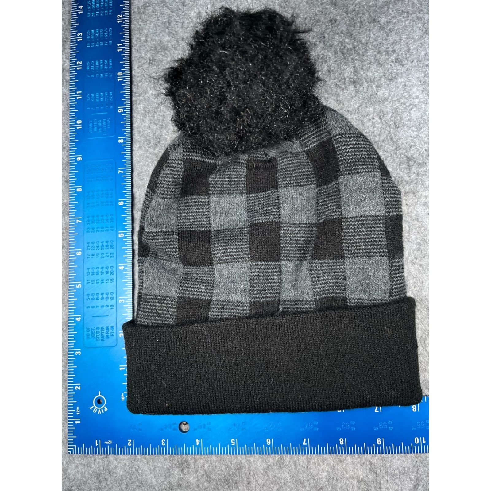Vintage Capamerica Women Beanie Toque Knit Plaid Gray Acrylic Knit One Size Casual Outdoor Ski Lined Adjustable Lightweight Hat Womens Size ONE SIZE - 5 Thumbnail