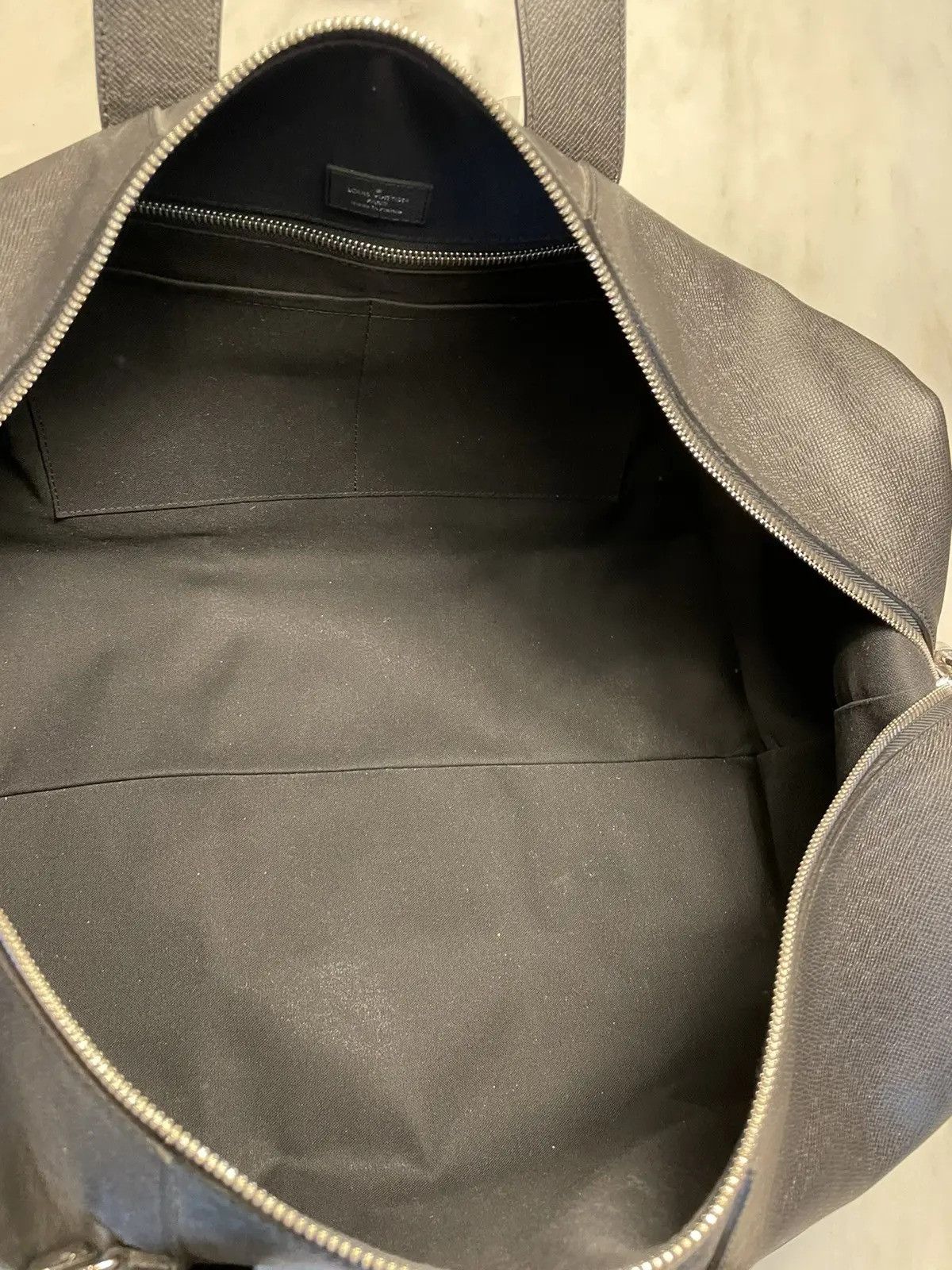 Louis Vuitton Louis Vuitton Taurillon Astralis 50 Black Keepall Size ONE SIZE - 15 Thumbnail