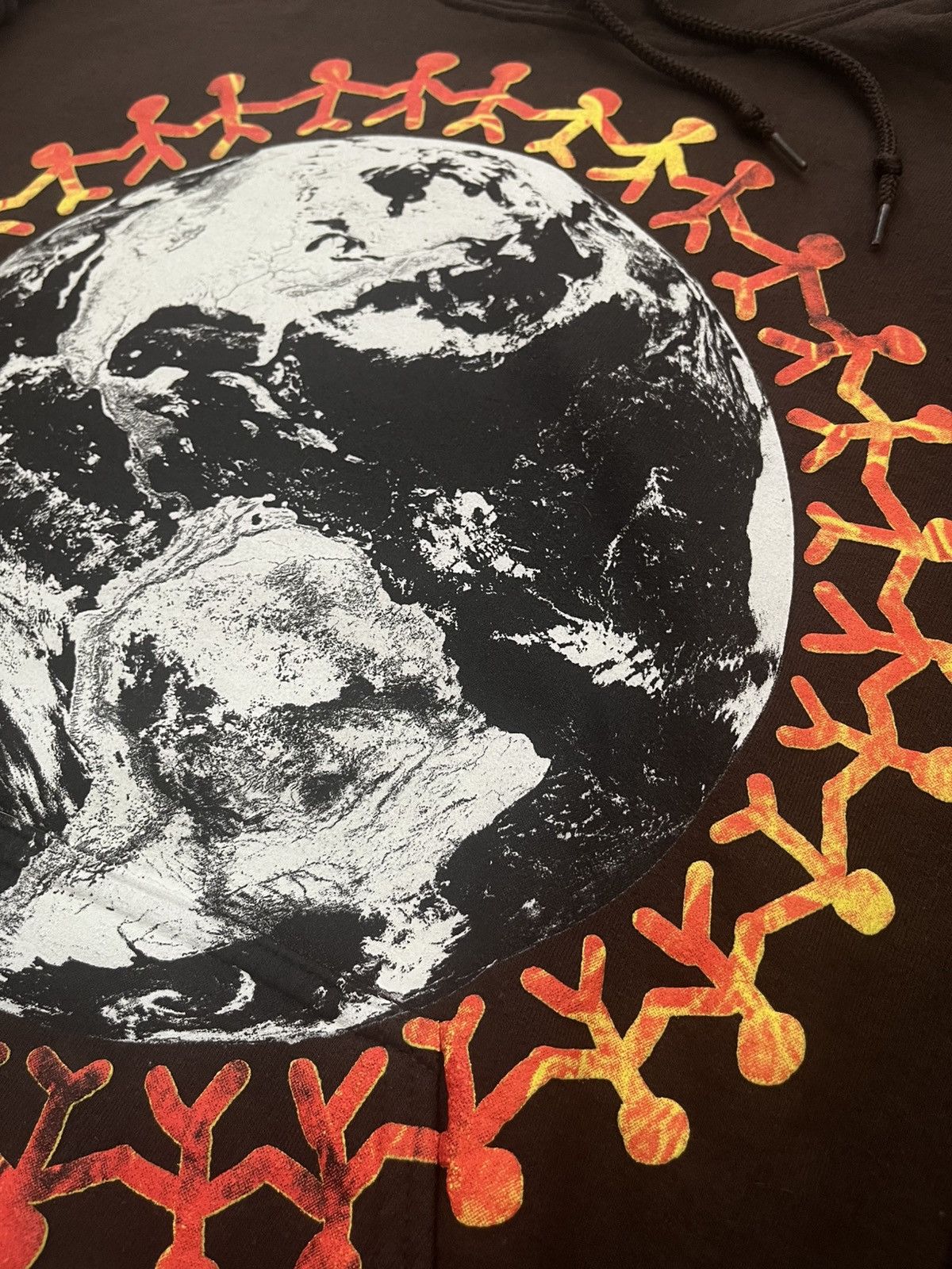 Travis Scott ASTROWORLD AROUND THE WORLD Size US M / EU 48-50 / 2 - 2 Thumbnail