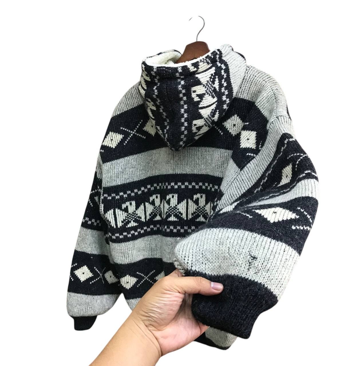 Vintage VINTAGE SABRINA JAPAN NAVAJO AZTEC THICK HOODIE SHERPA Size US L / EU 52-54 / 3 - 8 Thumbnail