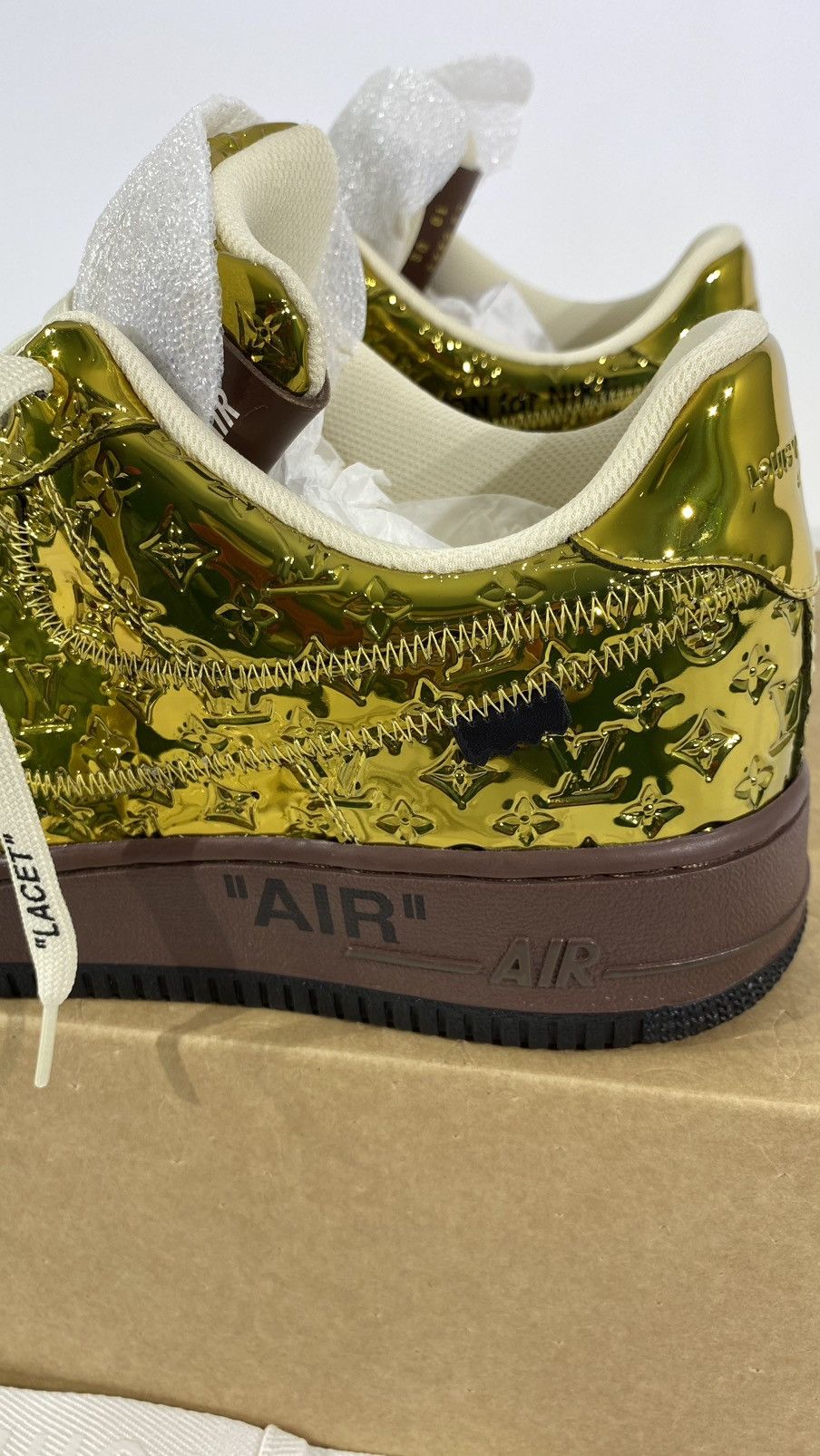 Louis Vuitton Louis Vuitton X Nike 10 Air Force 1 Gold Metallic Size US 10 / EU 43 - 6 Thumbnail