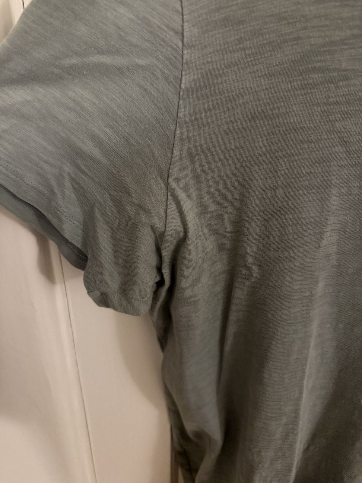 Vince Vince V-Neck T-Shirt Size US XL / EU 56 / 4 - 4 Thumbnail