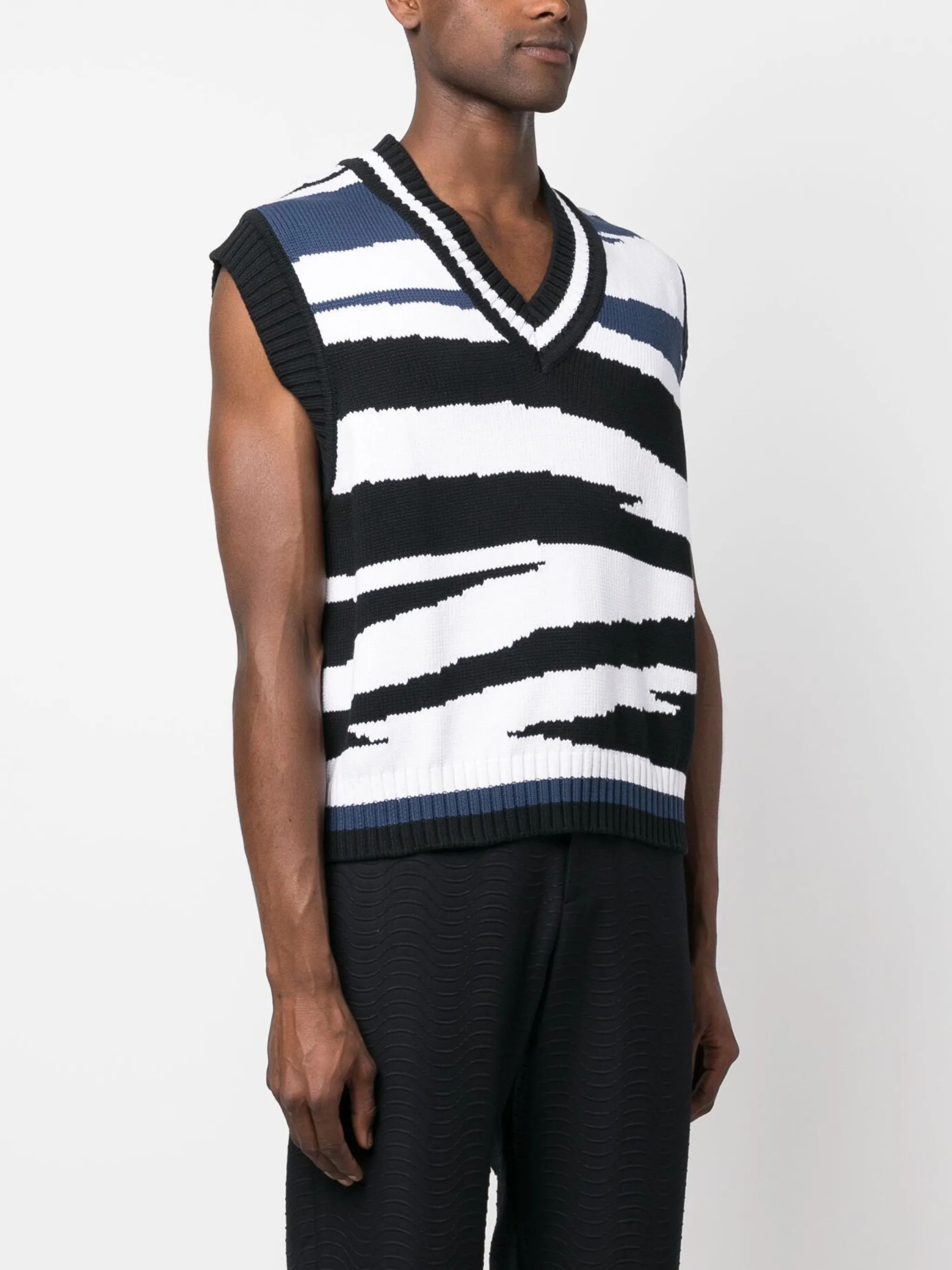 Missoni o1y0225 Sleeveless Sweater in Multicolor Size US M / EU 48-50 / 2 - 3 Thumbnail