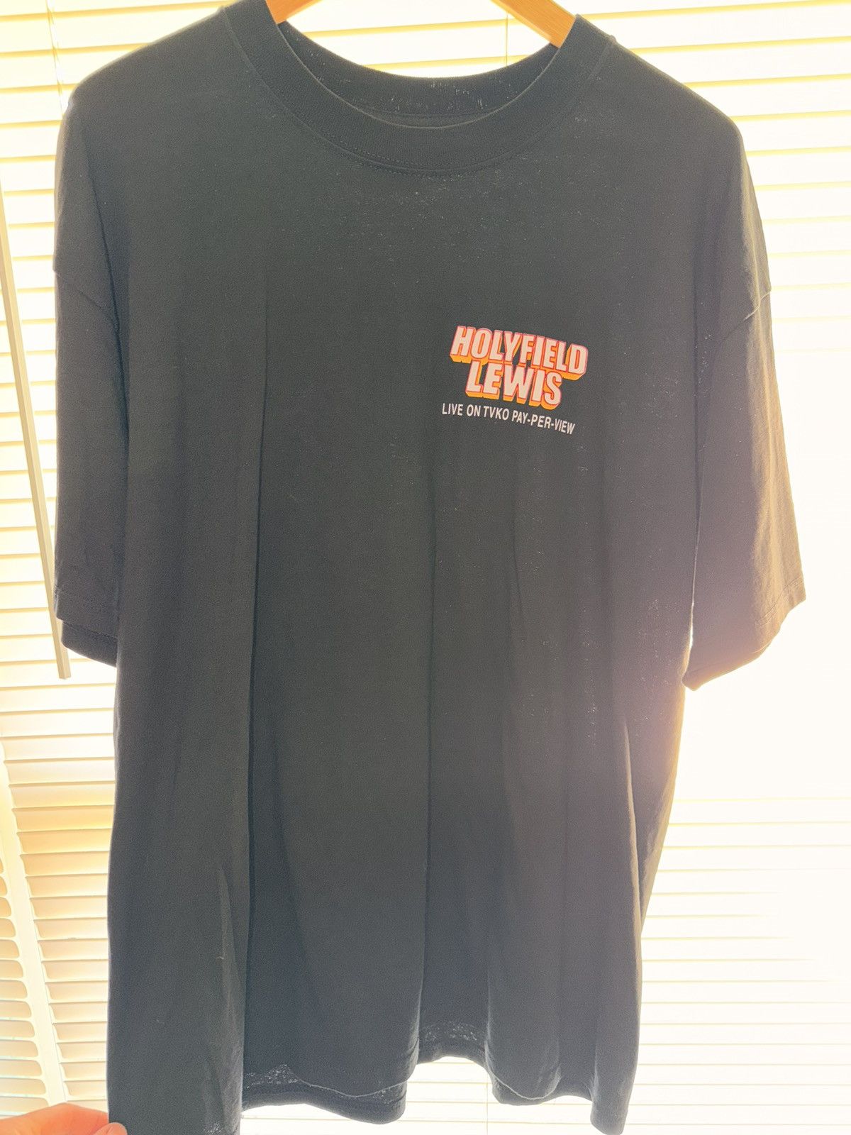 Rap Tees Vintage 1999 Holyfield Vs Lewis Boxing Promo tee Size US XL / EU 56 / 4 - 2 Thumbnail