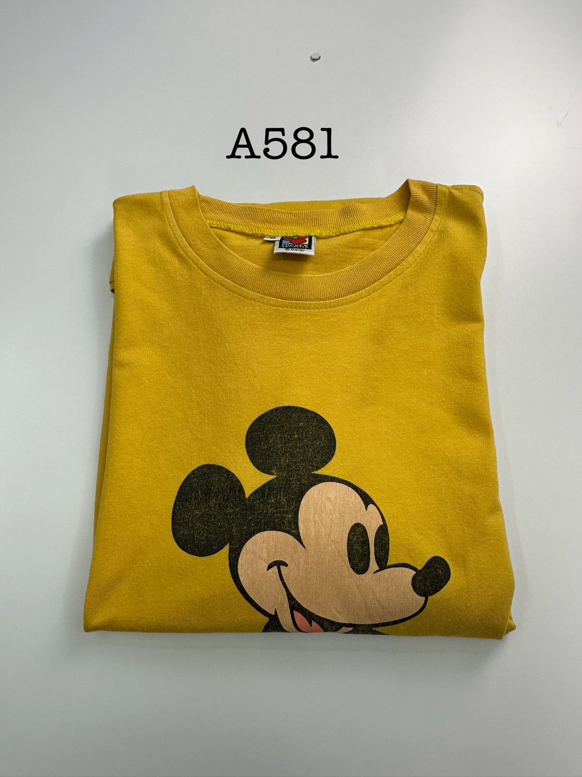 Disney Mickey Unlimited Full Body Yellow Shoe Vintage Tshirt A581 Size US M / EU 48-50 / 2 - 12 Thumbnail
