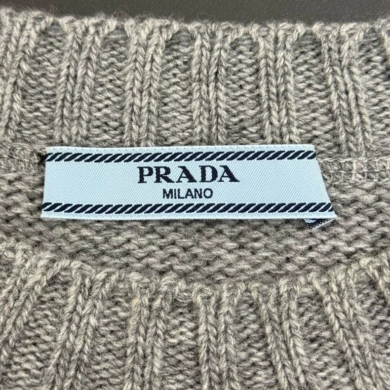 Prada Prada Size 38 Gray letter embroidered cashmere sweater 25 Size US XS / EU 42 / 0 - 5 Thumbnail