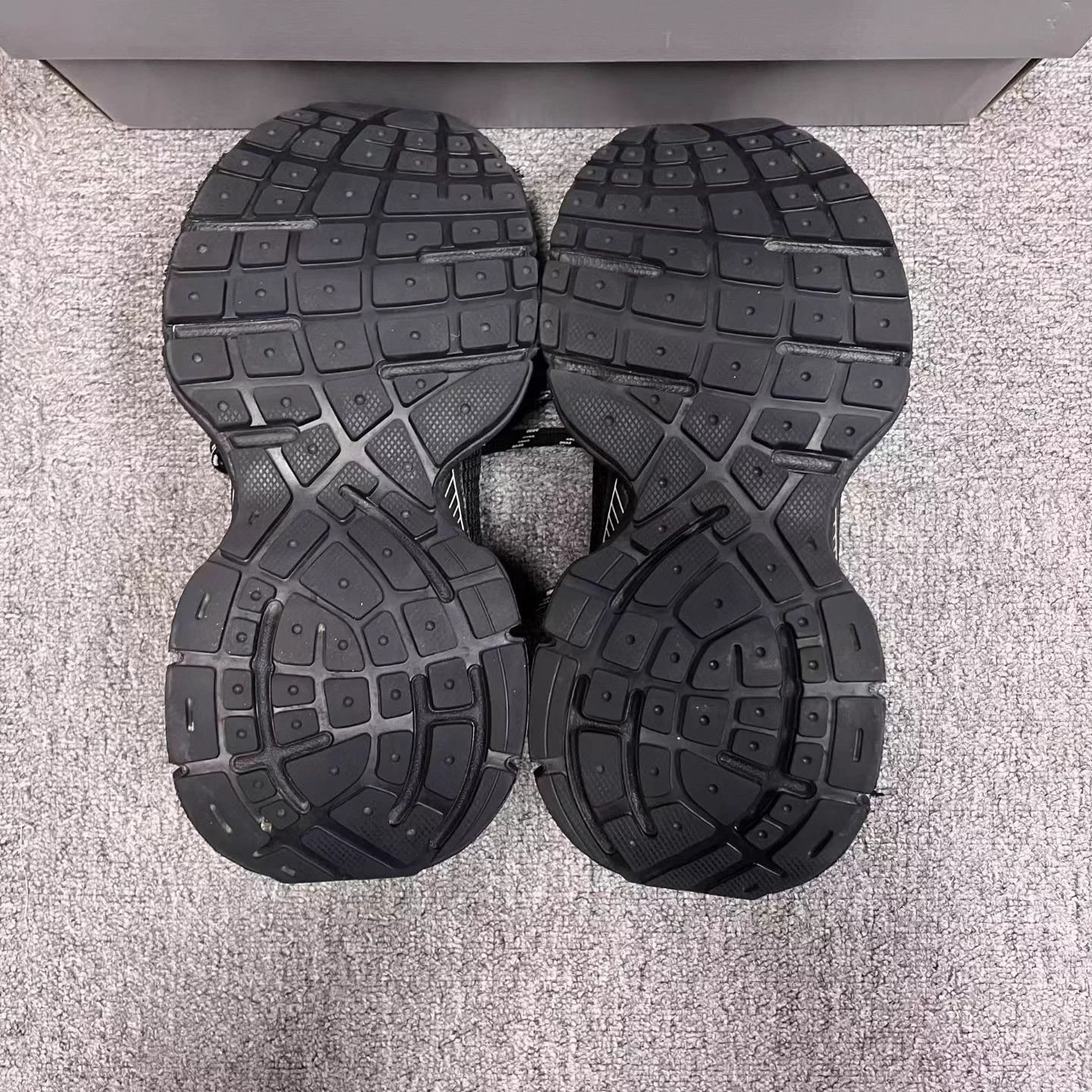 Balenciaga Balenciaga Distressed Black Silver Low-top Platform Dad Shoe Size US 9 / EU 42 - 6 Thumbnail