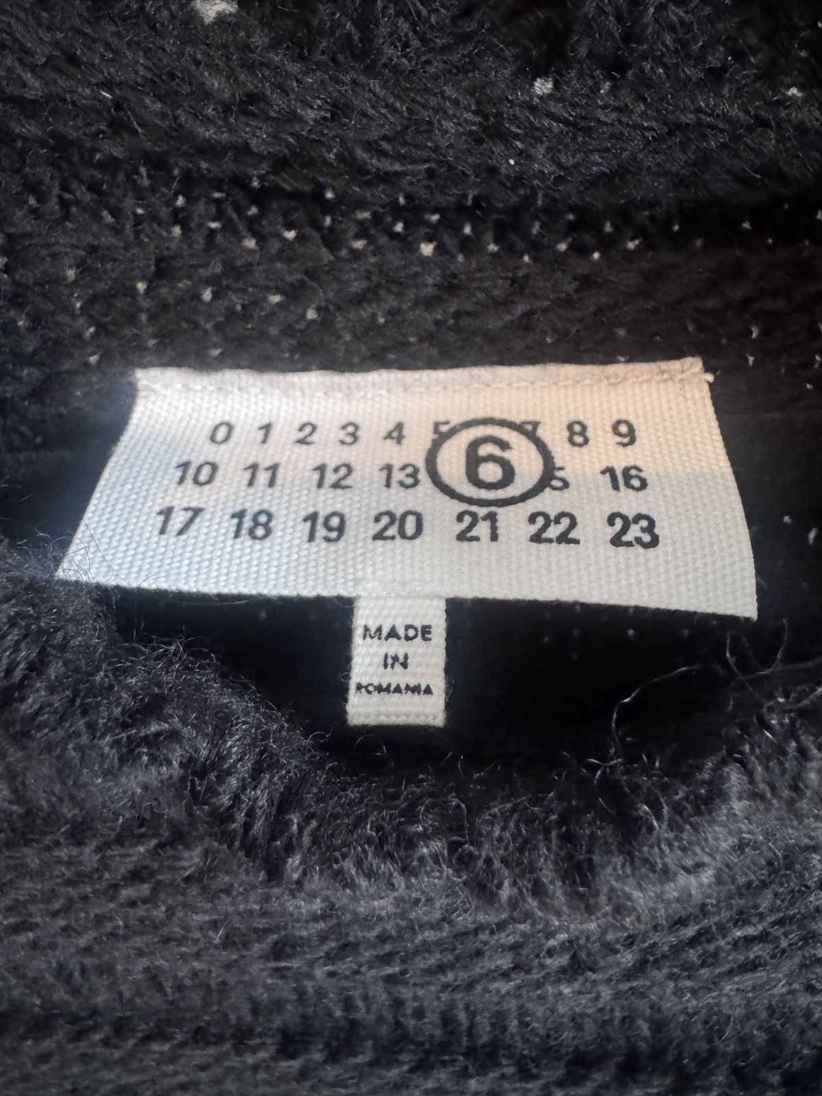 MM6 Black Distressed Cropped Sweater Size US XL / EU 56 / 4 - 4 Thumbnail
