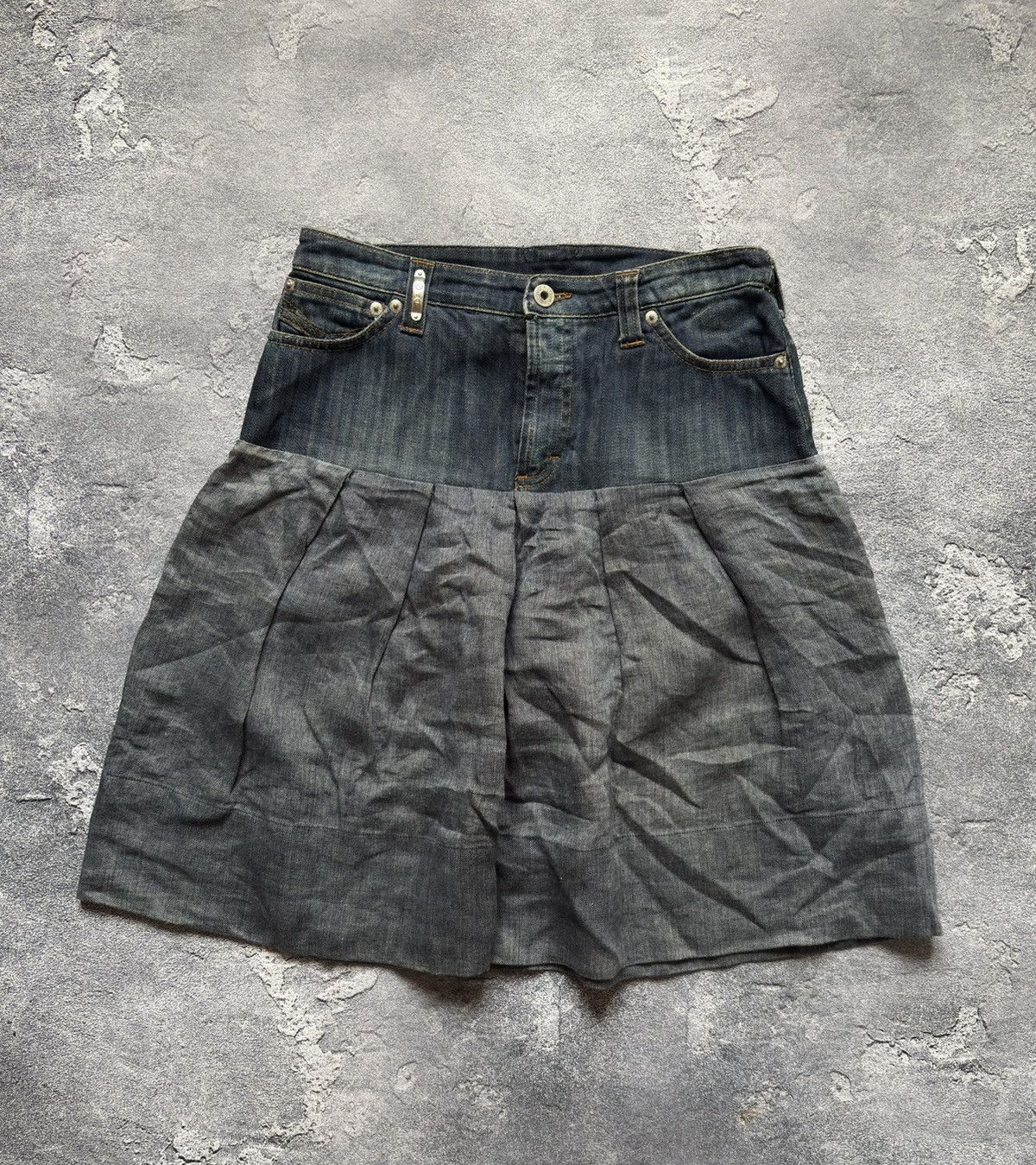 Dolce & Gabbana Vintage Dolce & Gabbana Y2K Denim Pleated Skirt Size 38 Size 26" / US 2 / IT 38 - 1 Thumbnail