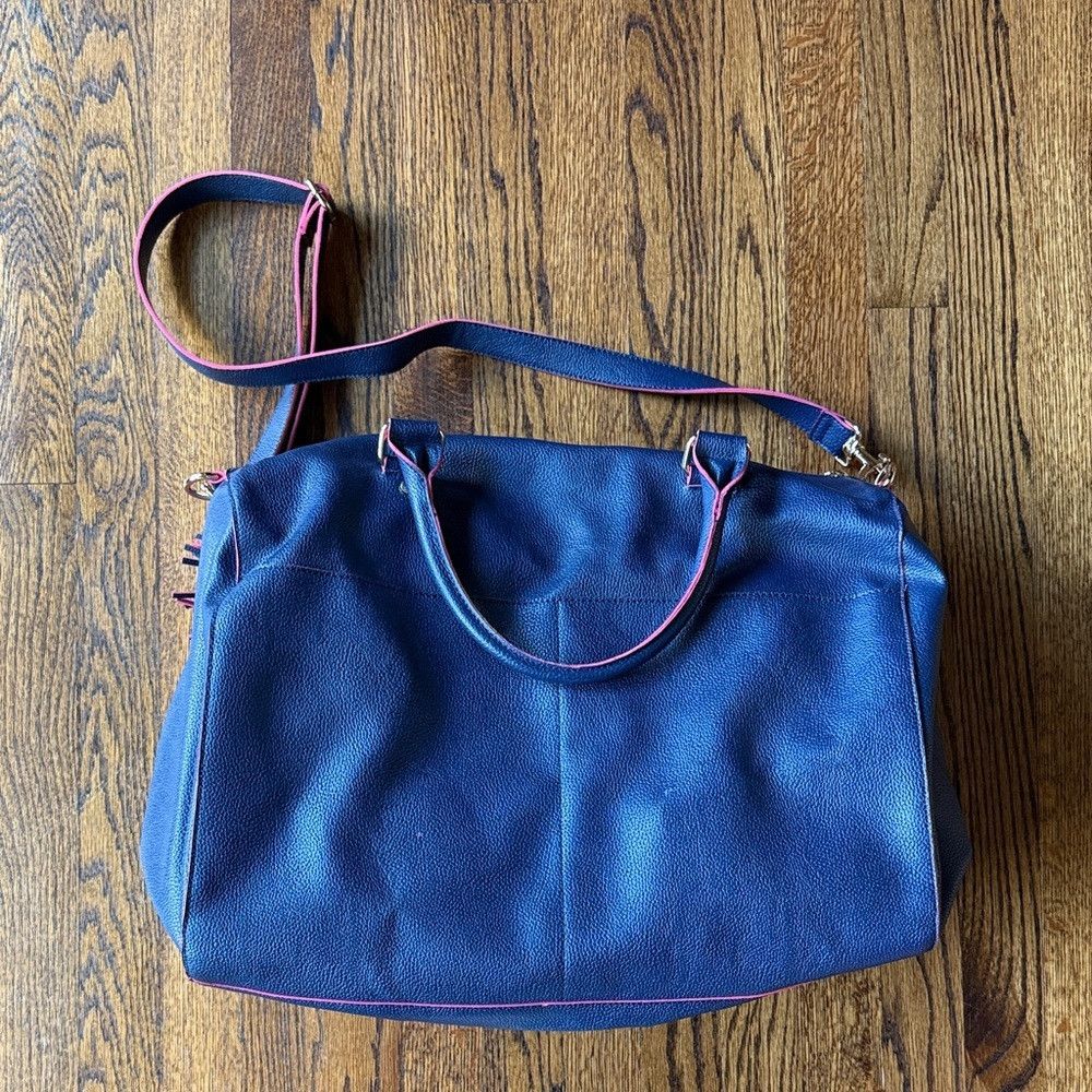 Other Deux Lux Women’s Navy and Pink Travel Bag with Tassel Charm Size ONE SIZE - 4 Thumbnail