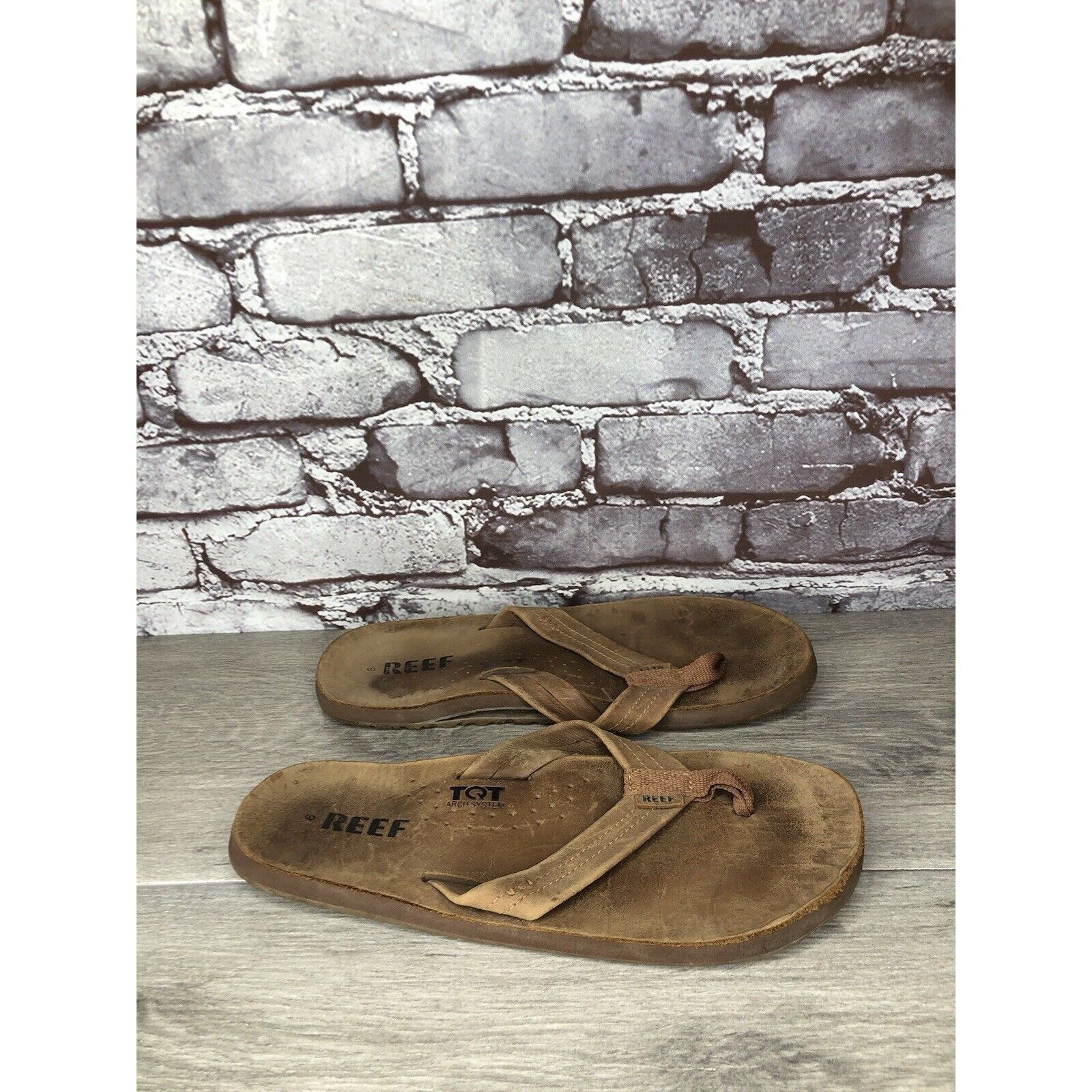 REEF Reef TQT Brown Leather Bottle Opener Beach Flip Flops Sandal Size US 9 / EU 42 - 4 Thumbnail