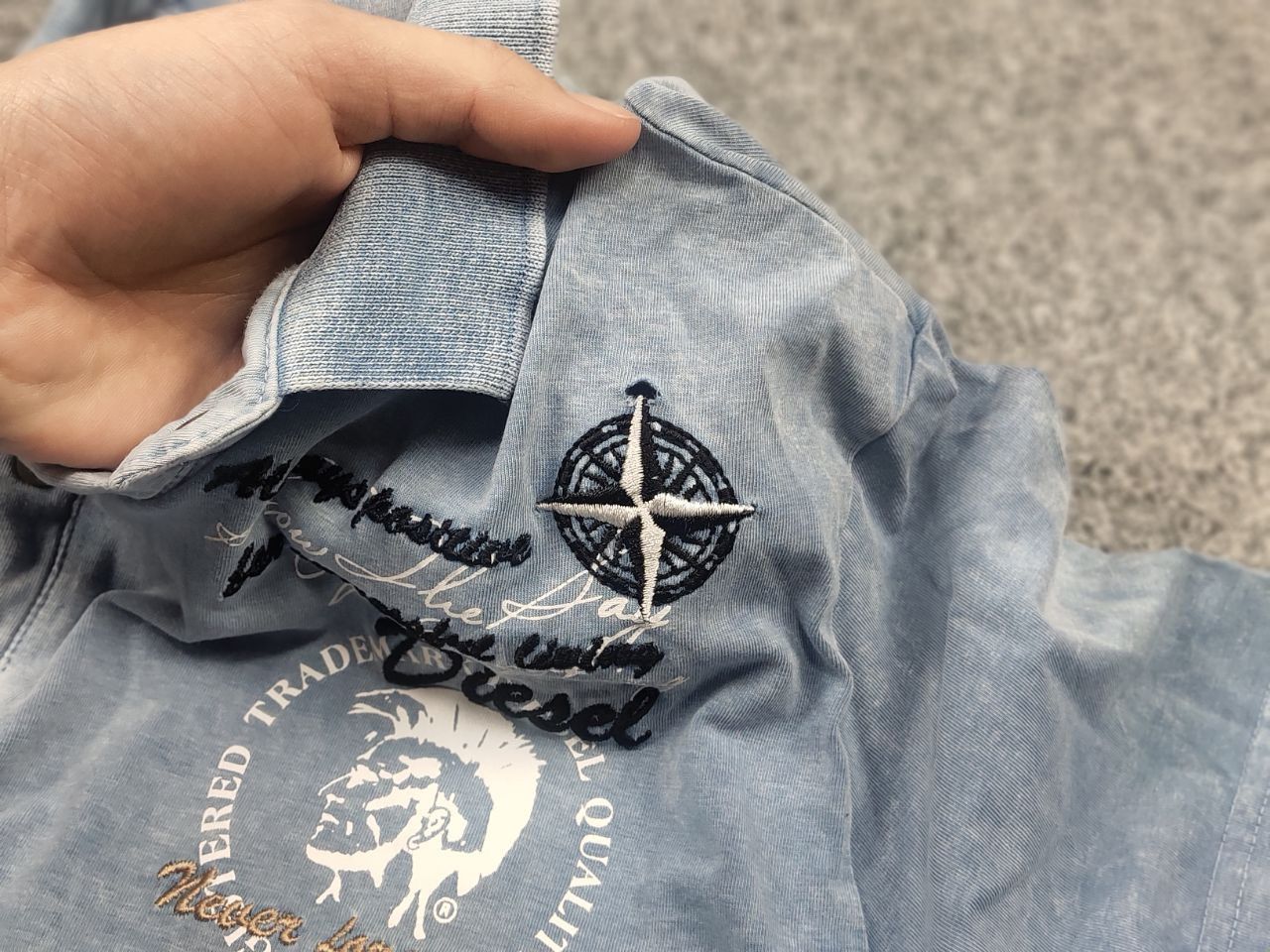 Diesel Vintage Y2K Diesel Overprint Gradient Logo Polo T shirt Size US XL / EU 56 / 4 - 11 Thumbnail