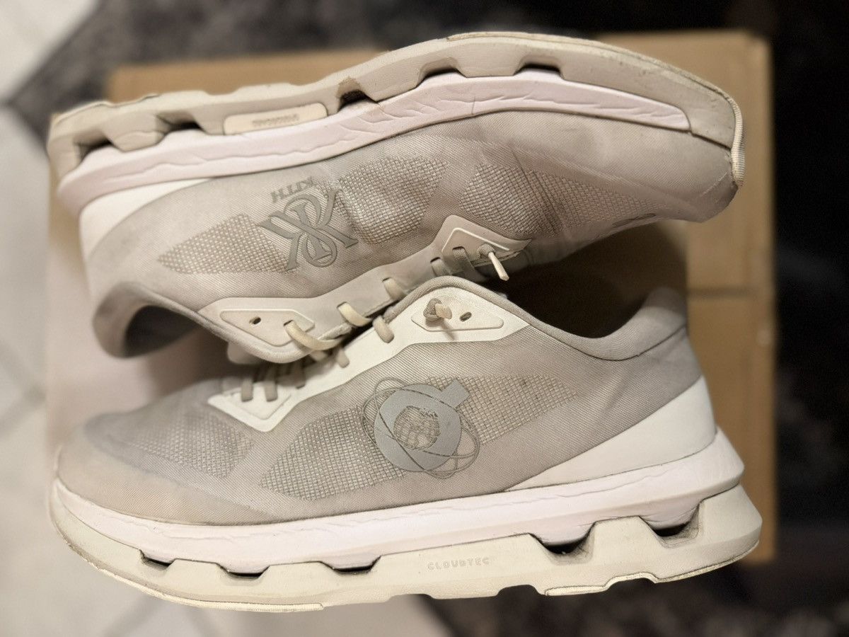 Kith × On Cloudzone Kith White Ice RARE Size US 10.5 / EU 43-44 - 4 Thumbnail