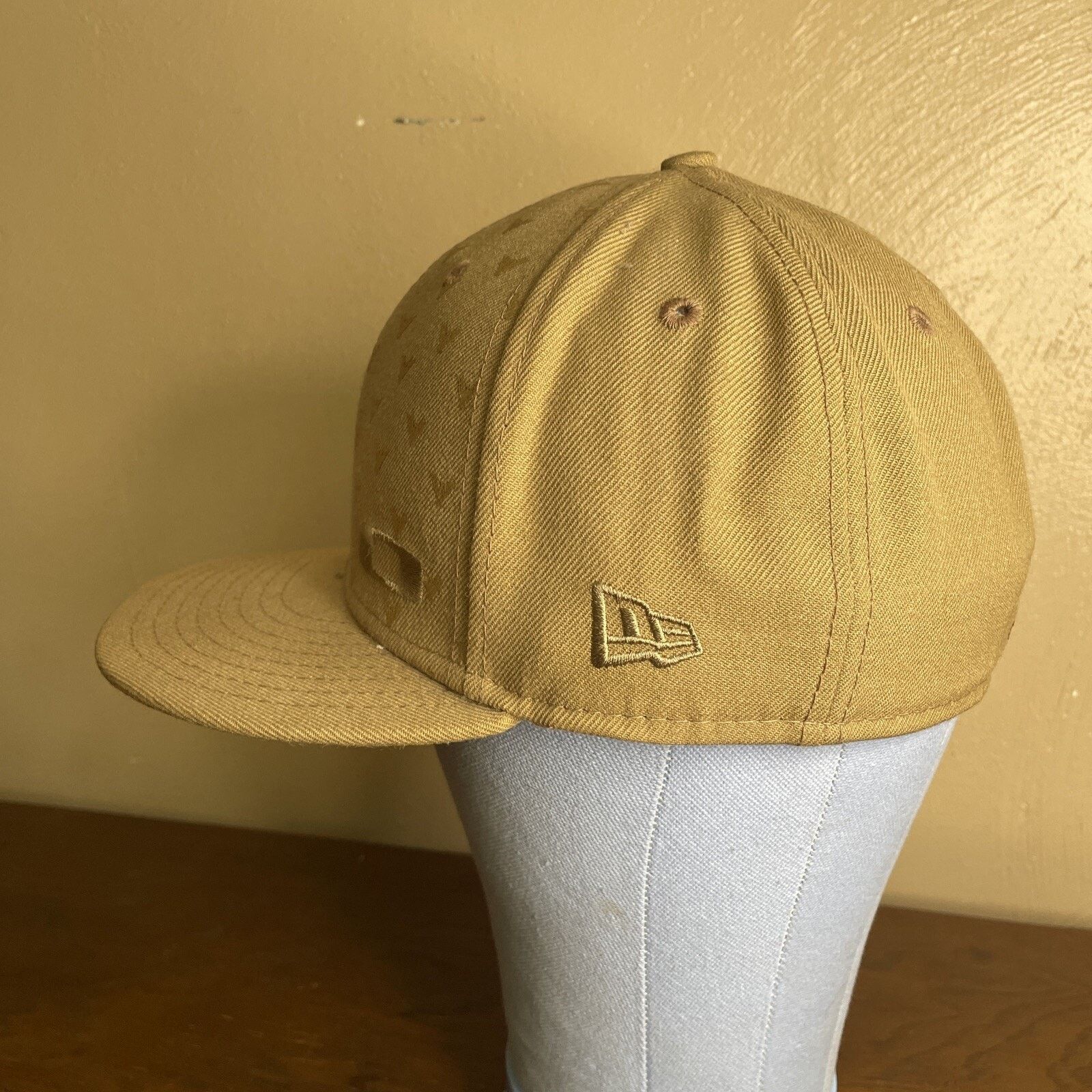 New Era Oakley NewEra Khaki Gold Metallic Hat Sz 7 1/8 Fitted Size ONE SIZE - 5 Thumbnail