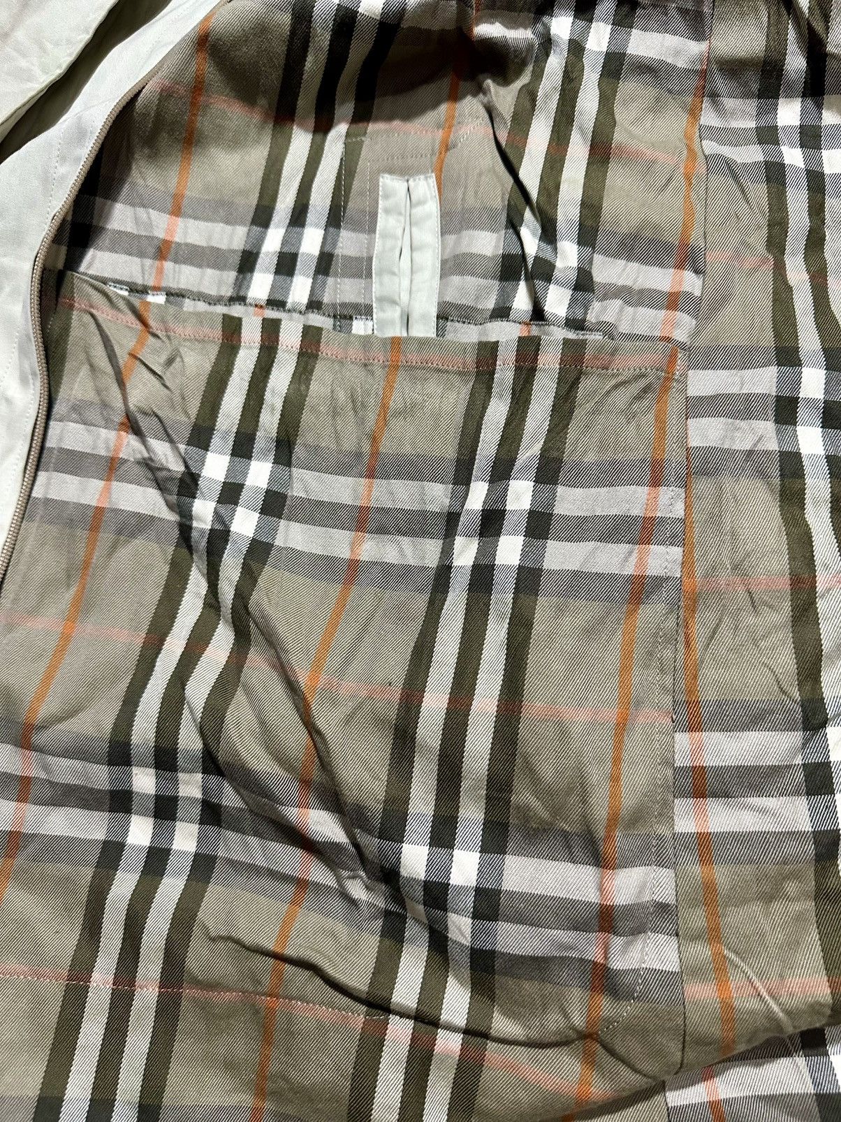Burberry Vintage burberry trench coat Size US L / EU 52-54 / 3 - 5 Thumbnail