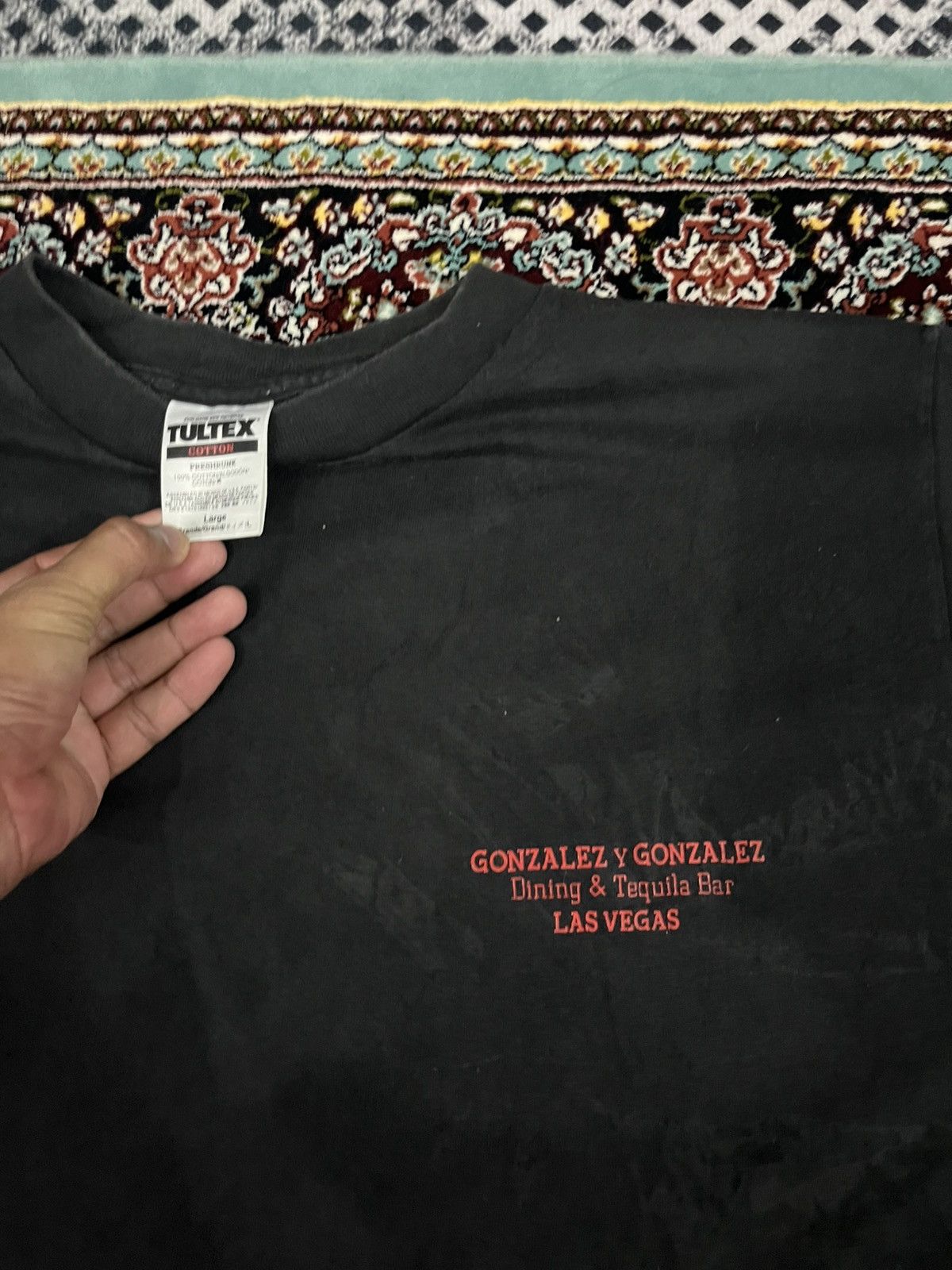 Rap Tees 🔥 90s GONZALEZ Y GONZALEZ PUB AND BAR Size US L / EU 52-54 / 3 - 7 Thumbnail