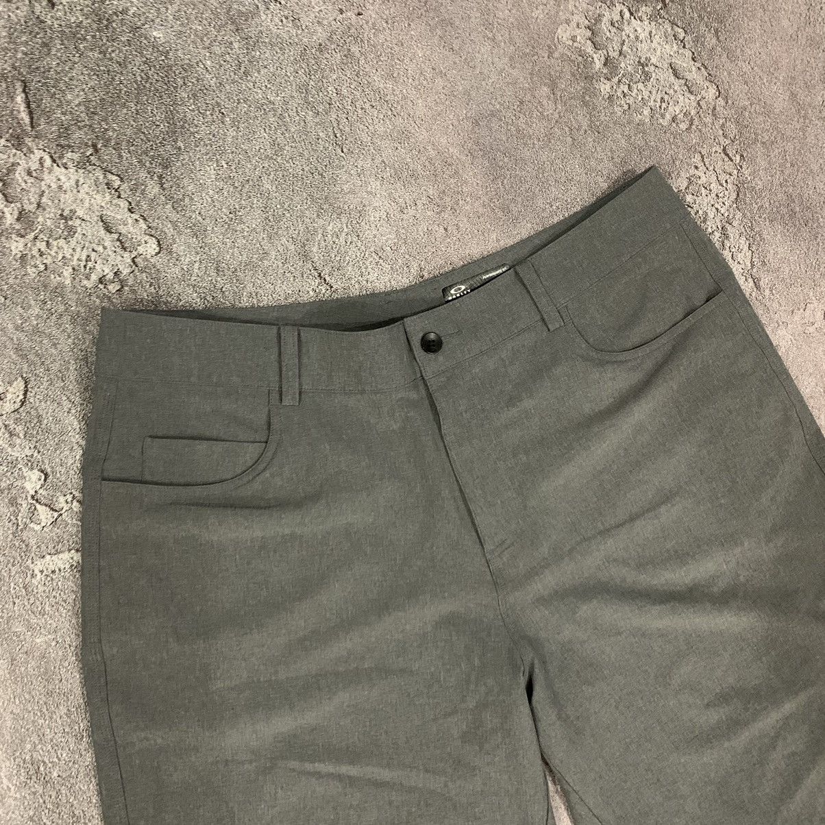 Oakley Oakley Men’s Shorts Size 38 Size US 38 / EU 54 - 4 Thumbnail