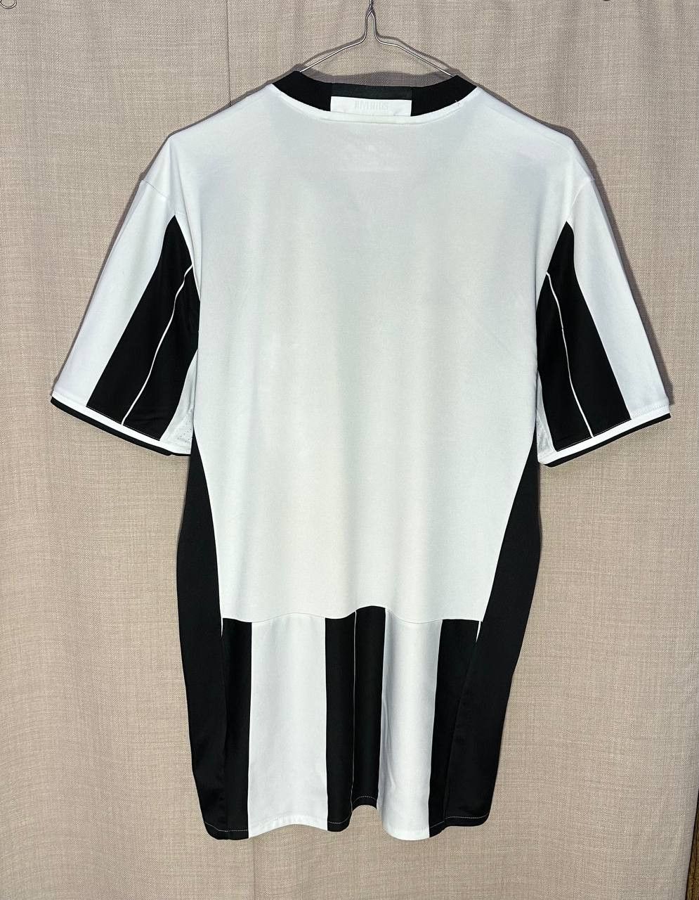 Adidas Juventus Home 2016 2017 Adidas Football Jersey Shirt Maglia Size US L / EU 52-54 / 3 - 4 Thumbnail