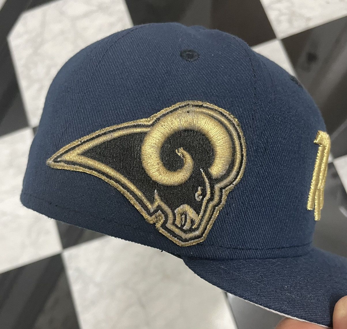 New Era 🔥 LA Rams fitted vintage logo 6 7/8 this could be vintage Size ONE SIZE - 3 Thumbnail