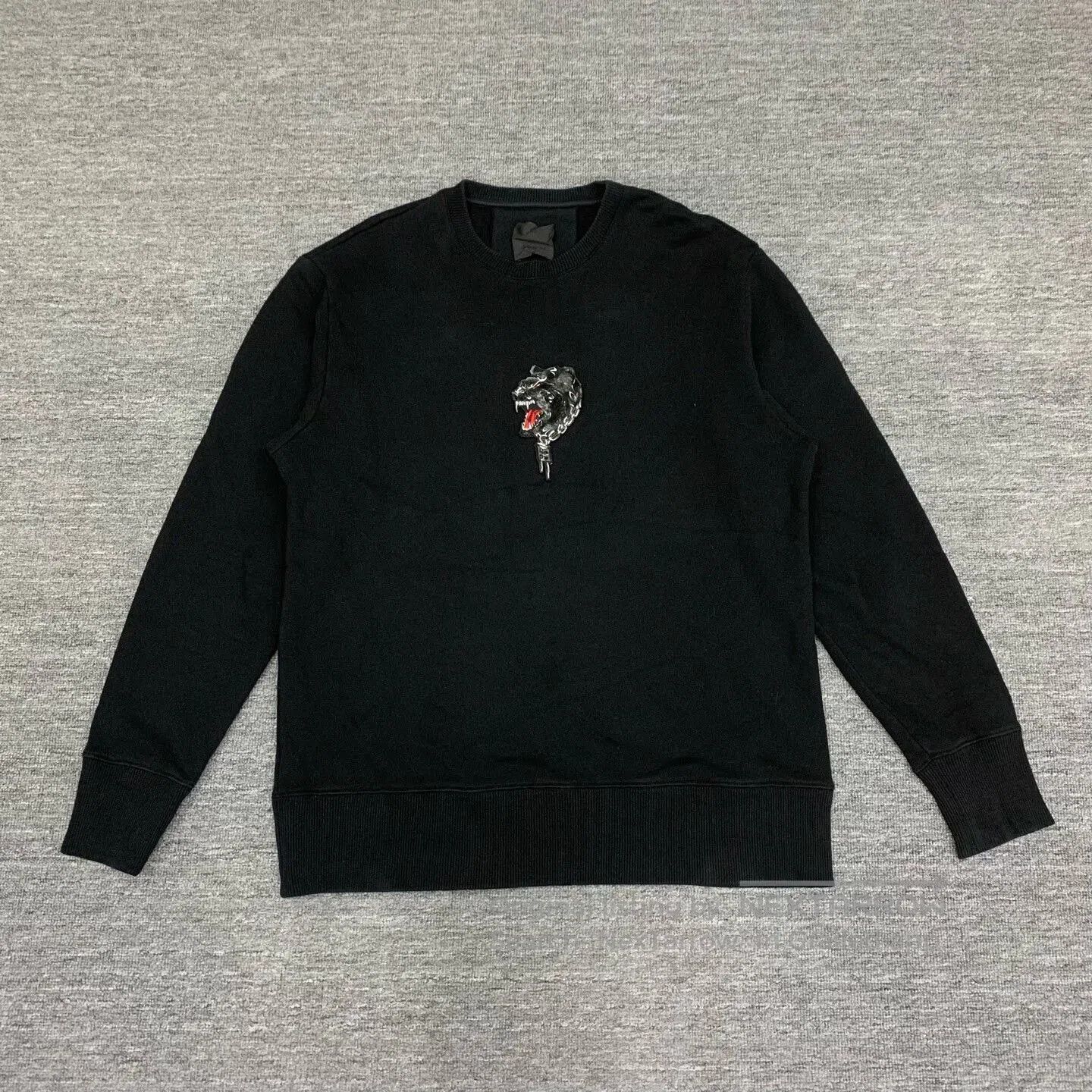 givenchy black logo sweatshirt size m.