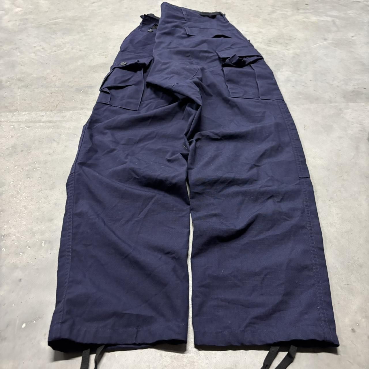 Japanese Brand × Vintage Crazy Vintage Y2K/2000s Baggy Navy Blue Workwear Cargo Pants! Size US 36 / EU 52 - 4 Thumbnail