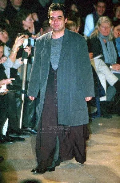 Yohji Yamamoto Yohji Yamamoto Long Unbuttoned Coat Size US S / EU 44-46 / 1 - 2 Thumbnail