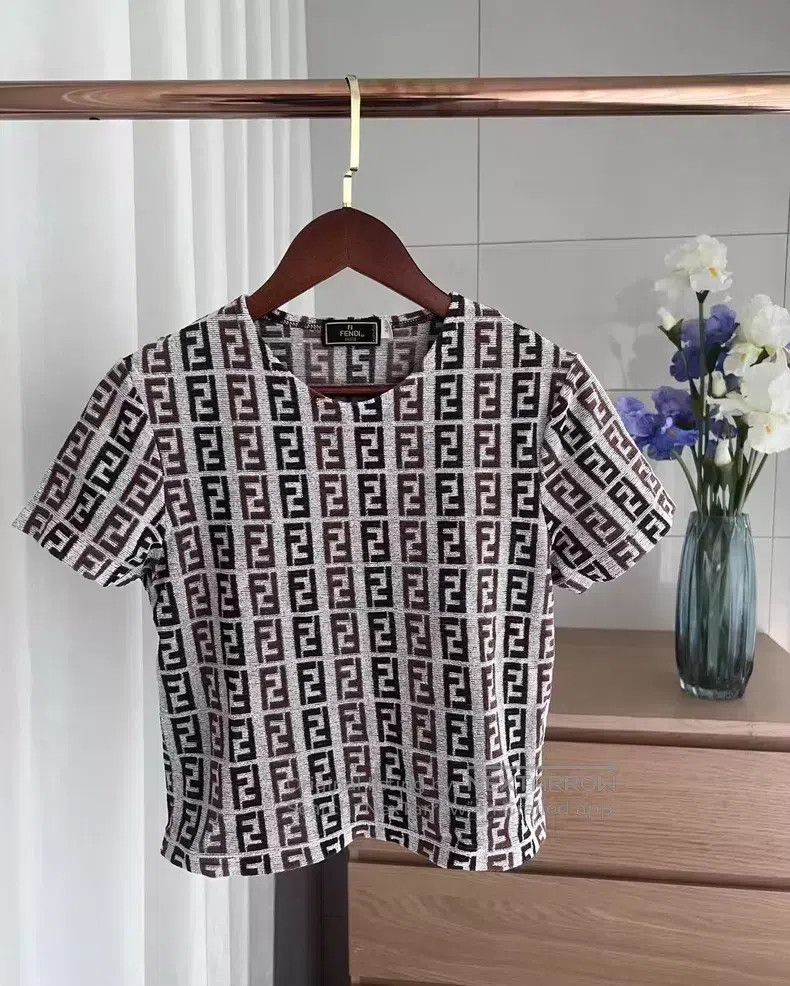 Fendi Fendi Monogrammed Lettering Colorblock T-Shirt Size M / US 6-8 / IT 42-44 - 1 Thumbnail