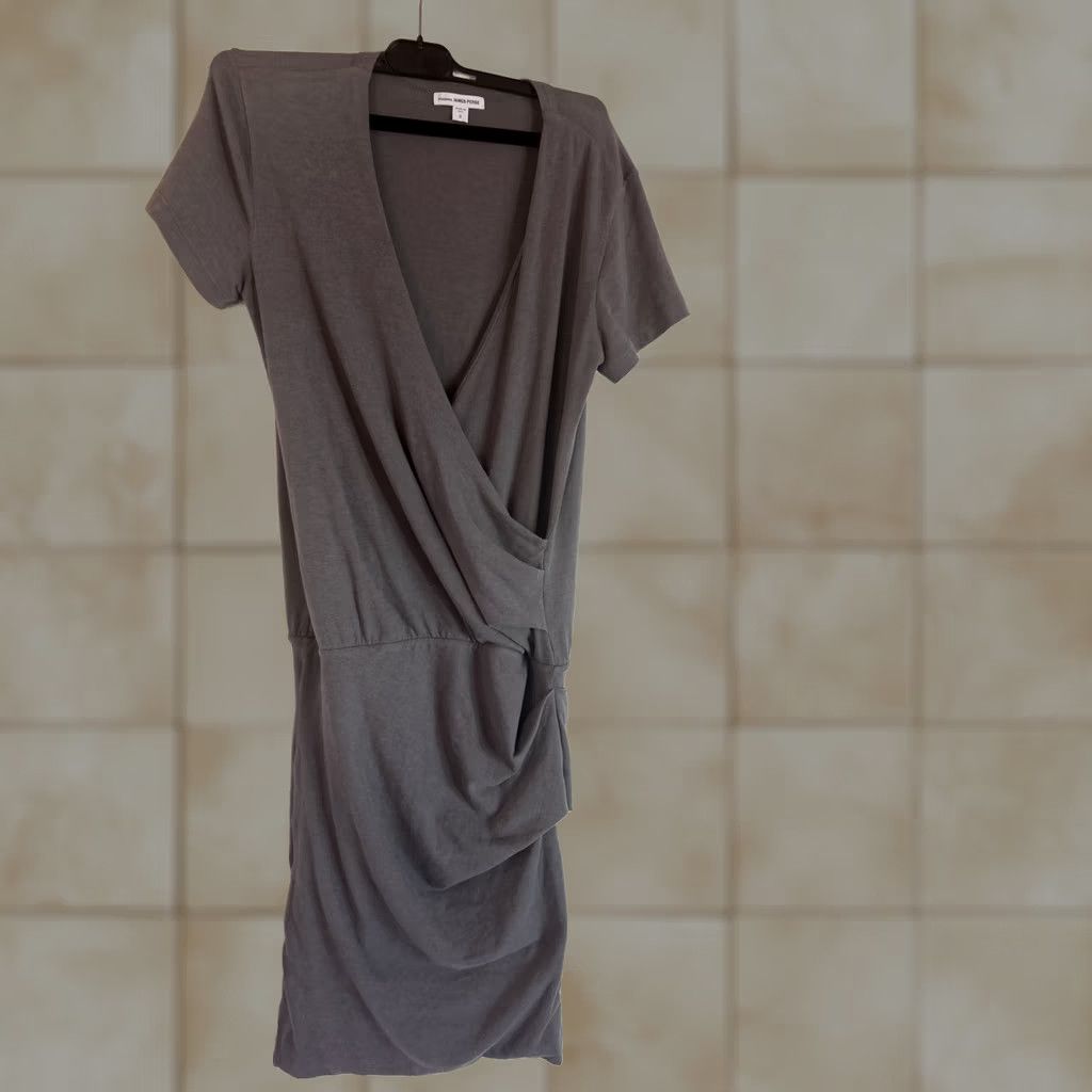 James Perse JAMES PERSE DRESS gray RUCHED WRAP FRONT DRAPED KNEE LENGTH SZ 2 Size XS / US 0-2 / IT 36-38 - 1 Thumbnail