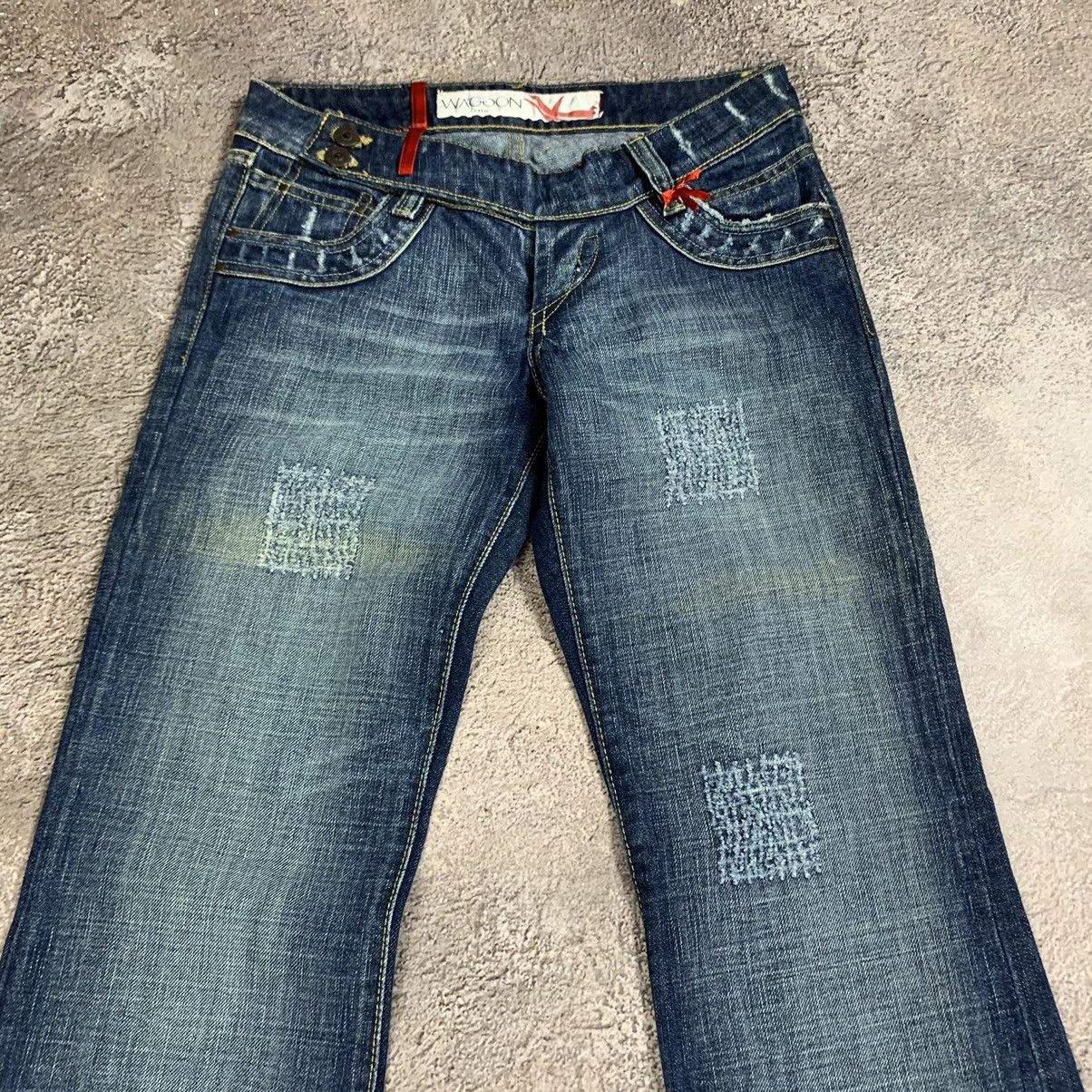 Vintage Vintage 90s Distressed Flared Low Rise Jeans Skate Logo 28 Size 28" / US 6 / IT 42 - 4 Thumbnail