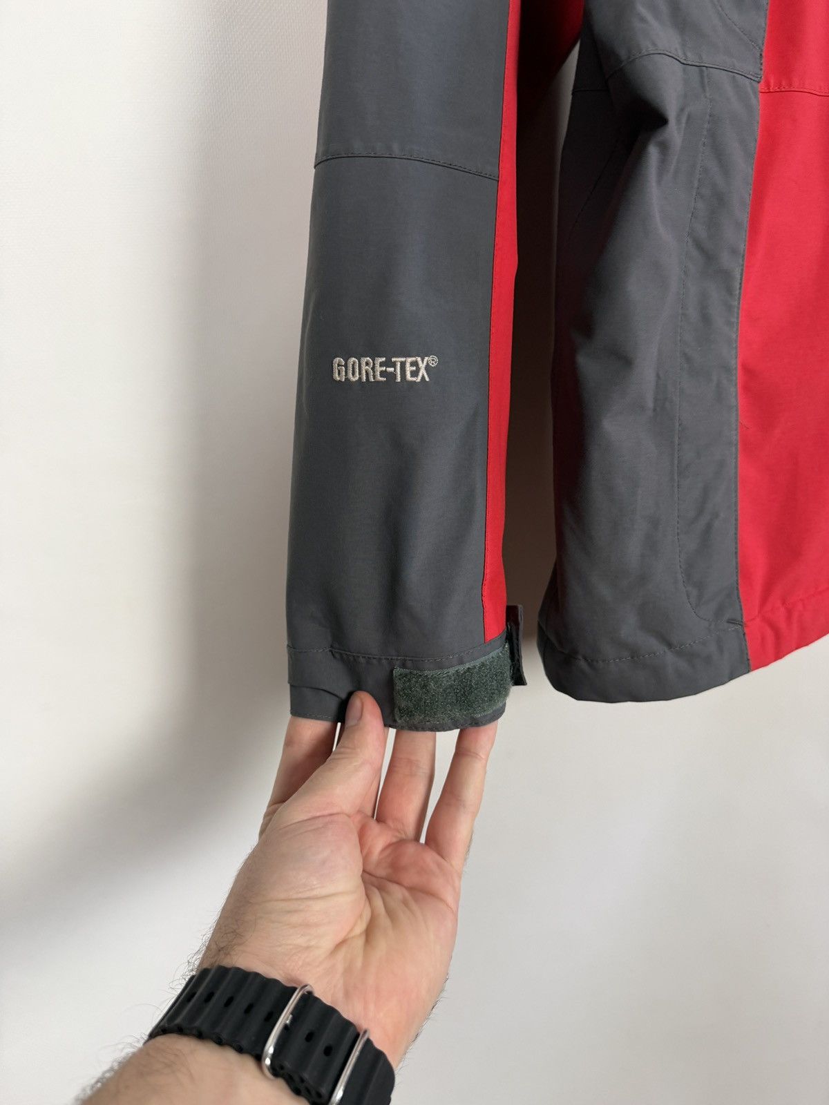 The North Face The North Face Gore-Tex Nylon Jacket Windbreaker Size L Size US L / EU 52-54 / 3 - 7 Thumbnail