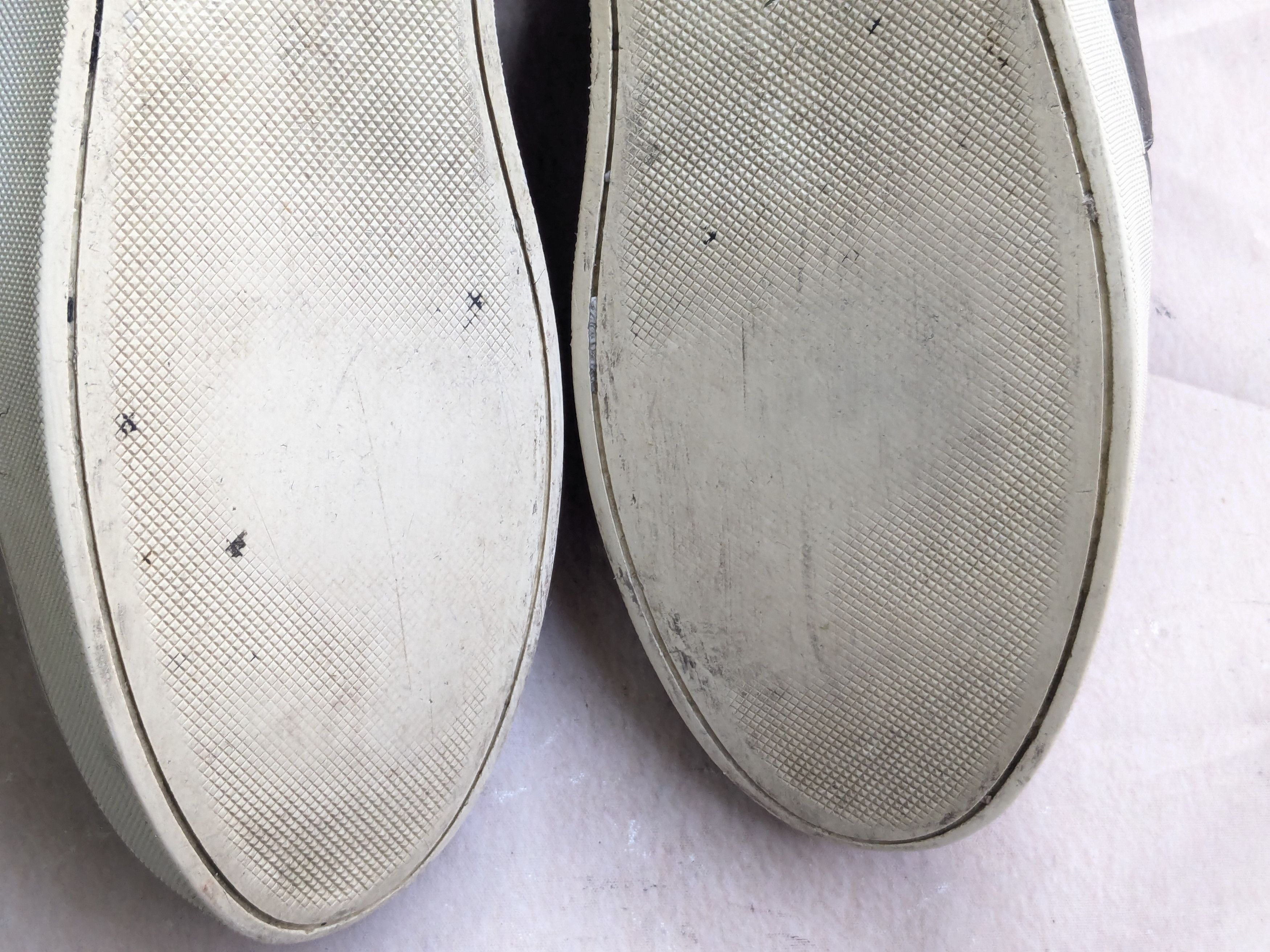 Kanye West × Louis Vuitton Louis Vuitton Dons Kanye West Gray Leather Low Tops 11 Size US 11 / EU 44 - 21 Thumbnail