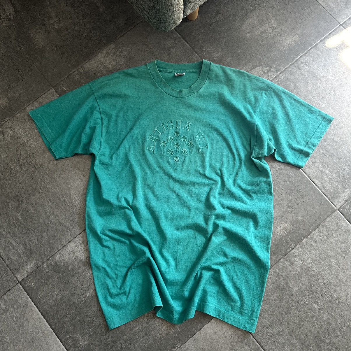 Designer × Vintage Vintage Antigua W L T-shirts Big Logo Style USA 90s Y2K Size US XL / EU 56 / 4 - 3 Thumbnail