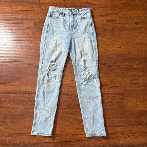 Hollister Hollister Ultra High-Rise Mom Light Blue Jeans Sz 0S/00S w24 Size 42" / US 20 - 2 Thumbnail