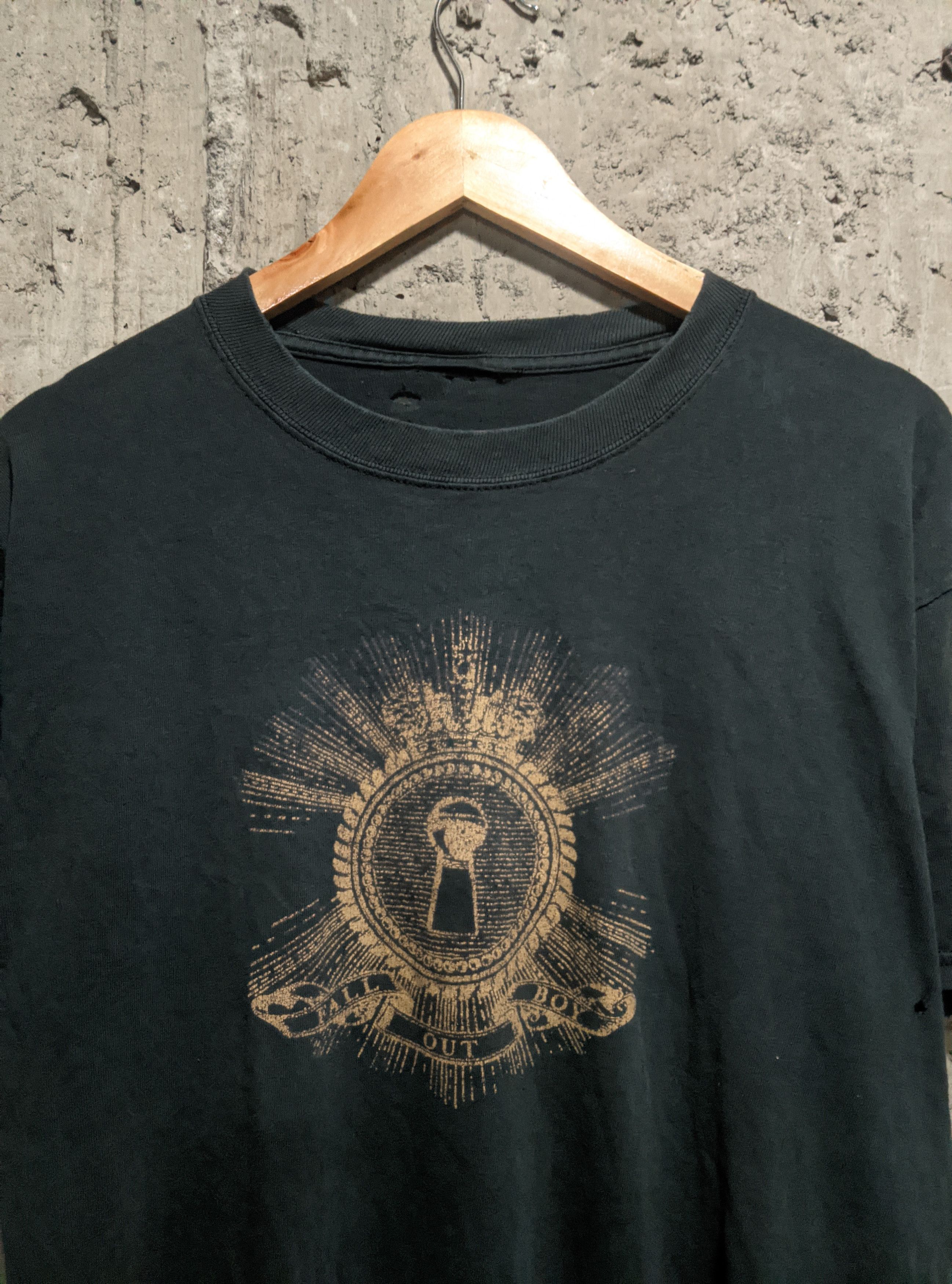 Band Tees Vintage 2005 fall out boy from under the cork emo pop punk Size US L / EU 52-54 / 3 - 2 Thumbnail