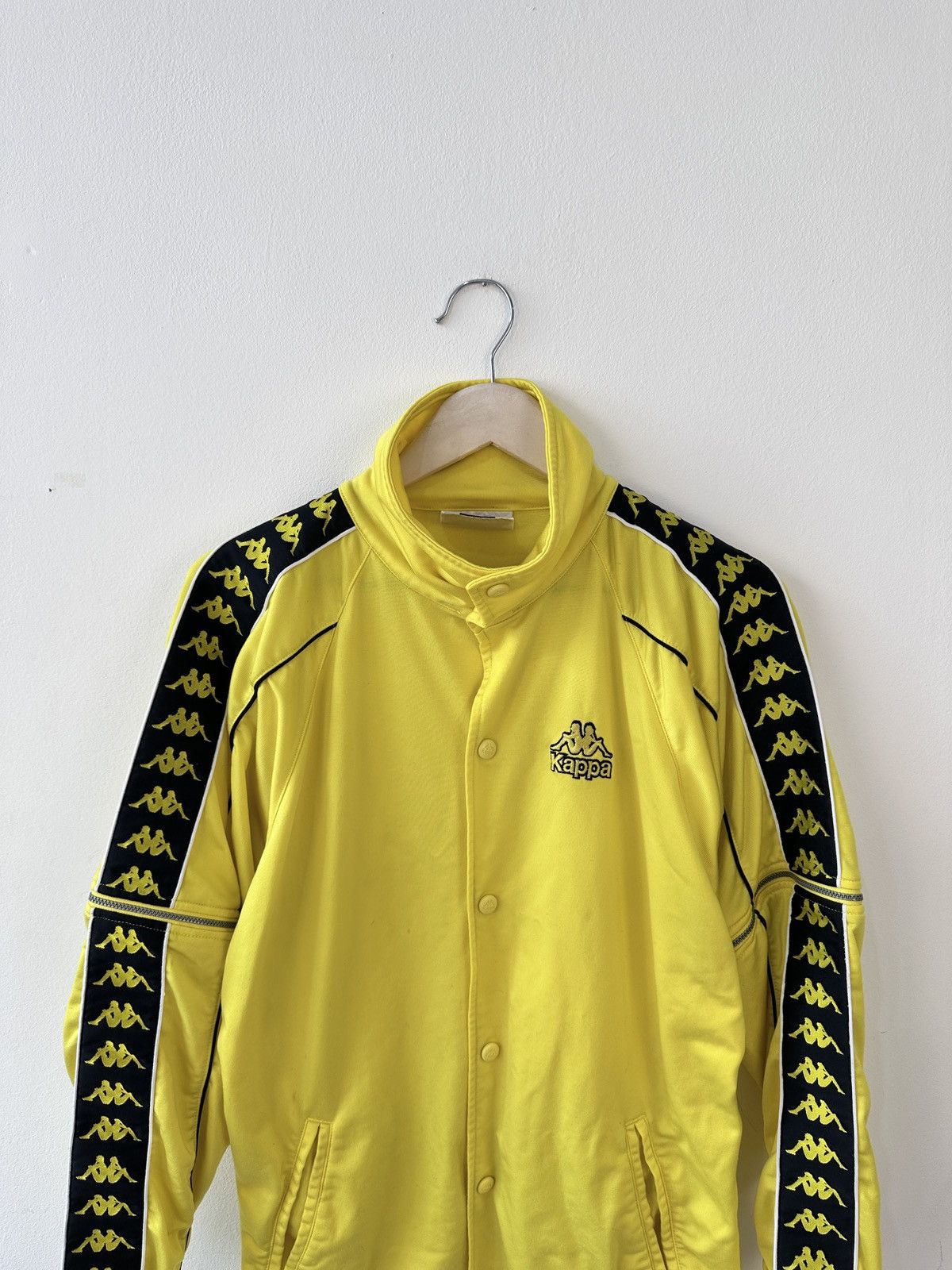 Kappa Vintage 90s Kappa Banda Track Jacket Yellow Medium Logo Tape Size US M / EU 48-50 / 2 - 6 Thumbnail