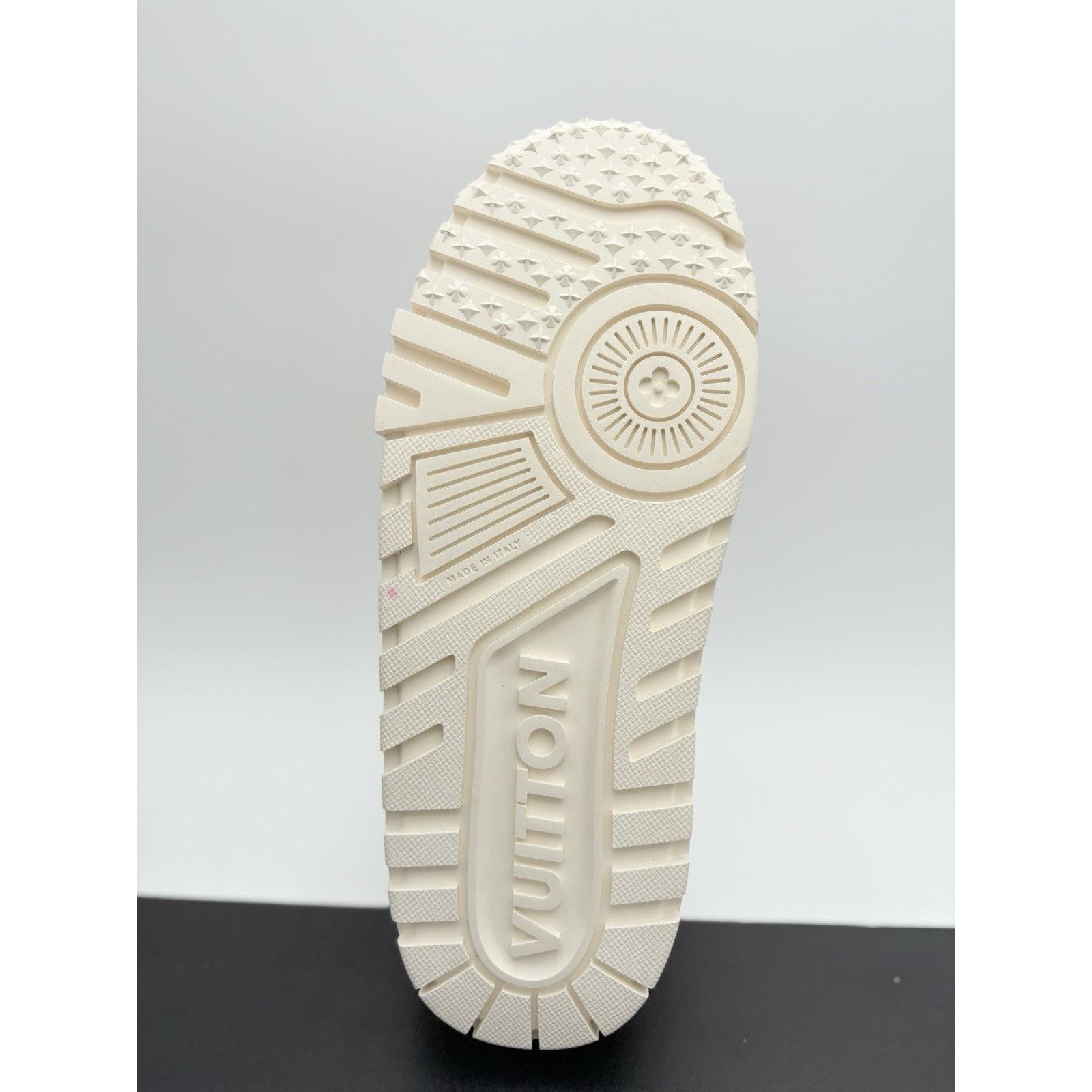 Louis Vuitton Louis Vuitton Maxi Trainer ' White ' | WORN ONCE! Size US 11.5 / EU 44-45 - 7 Thumbnail