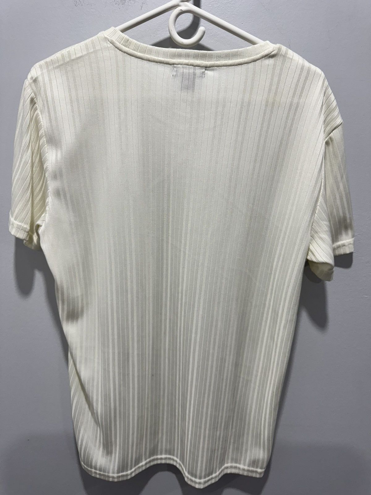 Forever 21 Forever 21 Men Cream Short Sleeve Tee Size Medium Size US M / EU 48-50 / 2 - 3 Thumbnail
