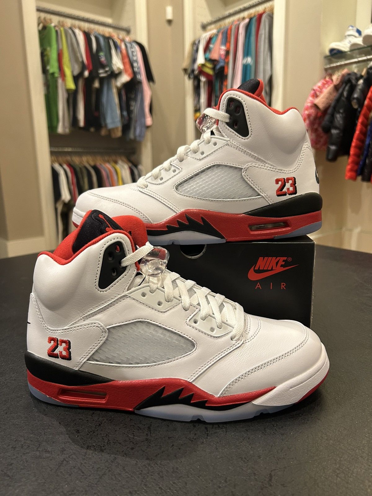 Jordan 5 Retro ‘Fire Red Black Tounge’