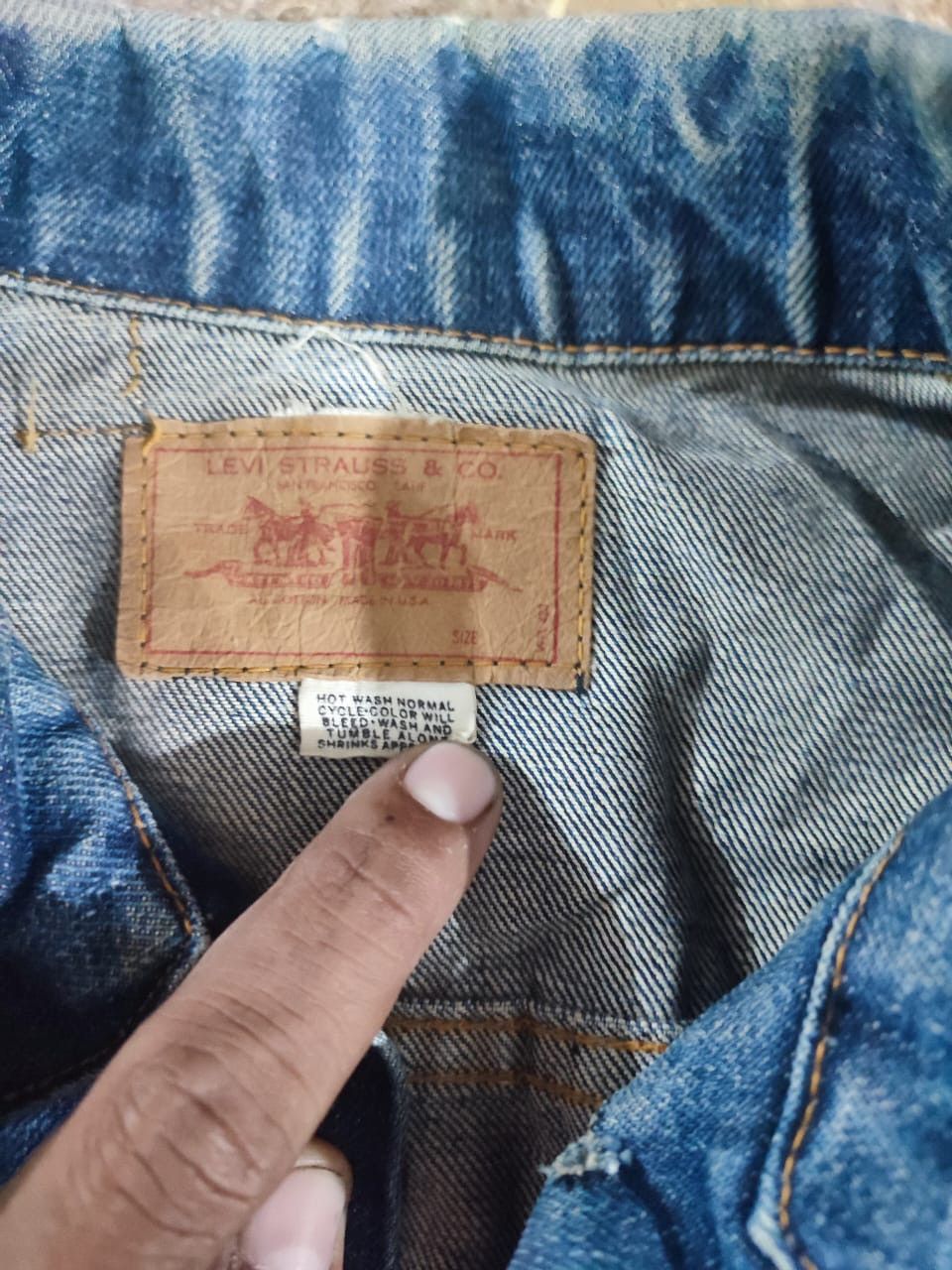 Levi's Vintage Clothing Vintage Levi’s 522 Women Denim Jacket big E | Made in USA Size ONE SIZE - 2 Thumbnail