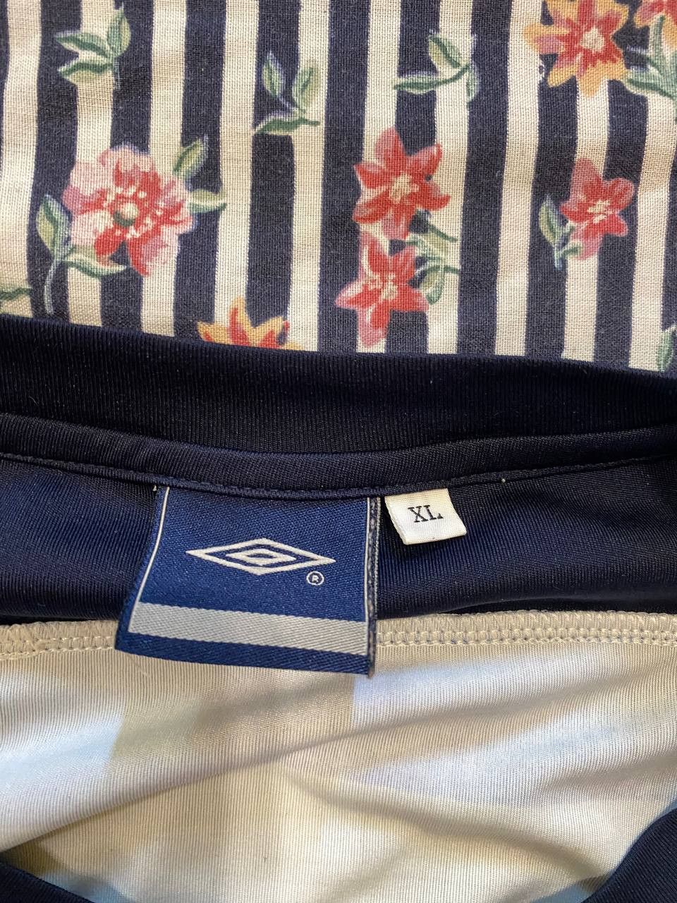 Umbro Vintage Umbro Y2K Logo Short Sleeve T-Shirt Size XL Size US XL / EU 56 / 4 - 2 Thumbnail