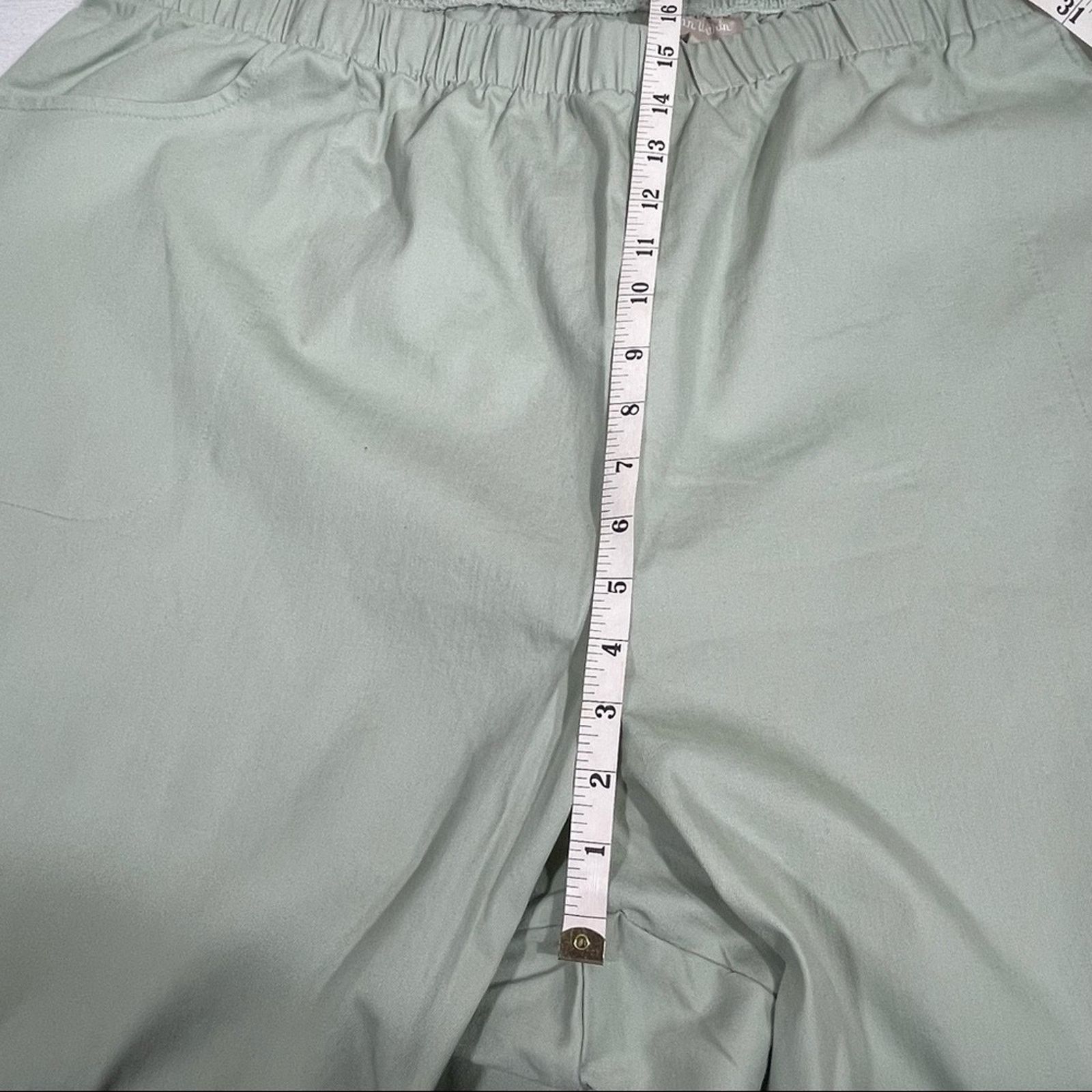 Other WOMAN WITHIN Plus Size Capri Pants Pale Green Size 38W NWT Size 25" / US 0 / IT 36 - 8 Thumbnail
