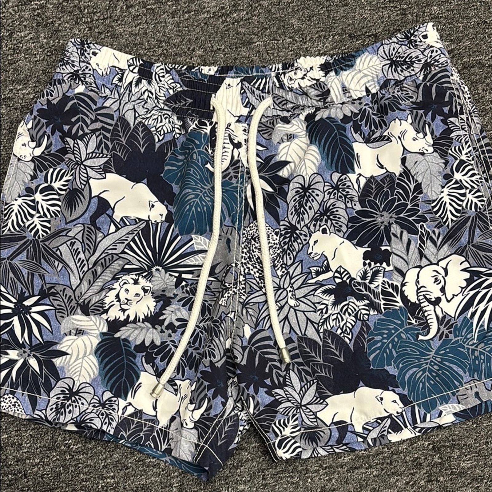 Other NWT Van Laack Navy Jungle Print Men's Swim Trunks Size S Size US 28 / EU 44 - 1 Thumbnail