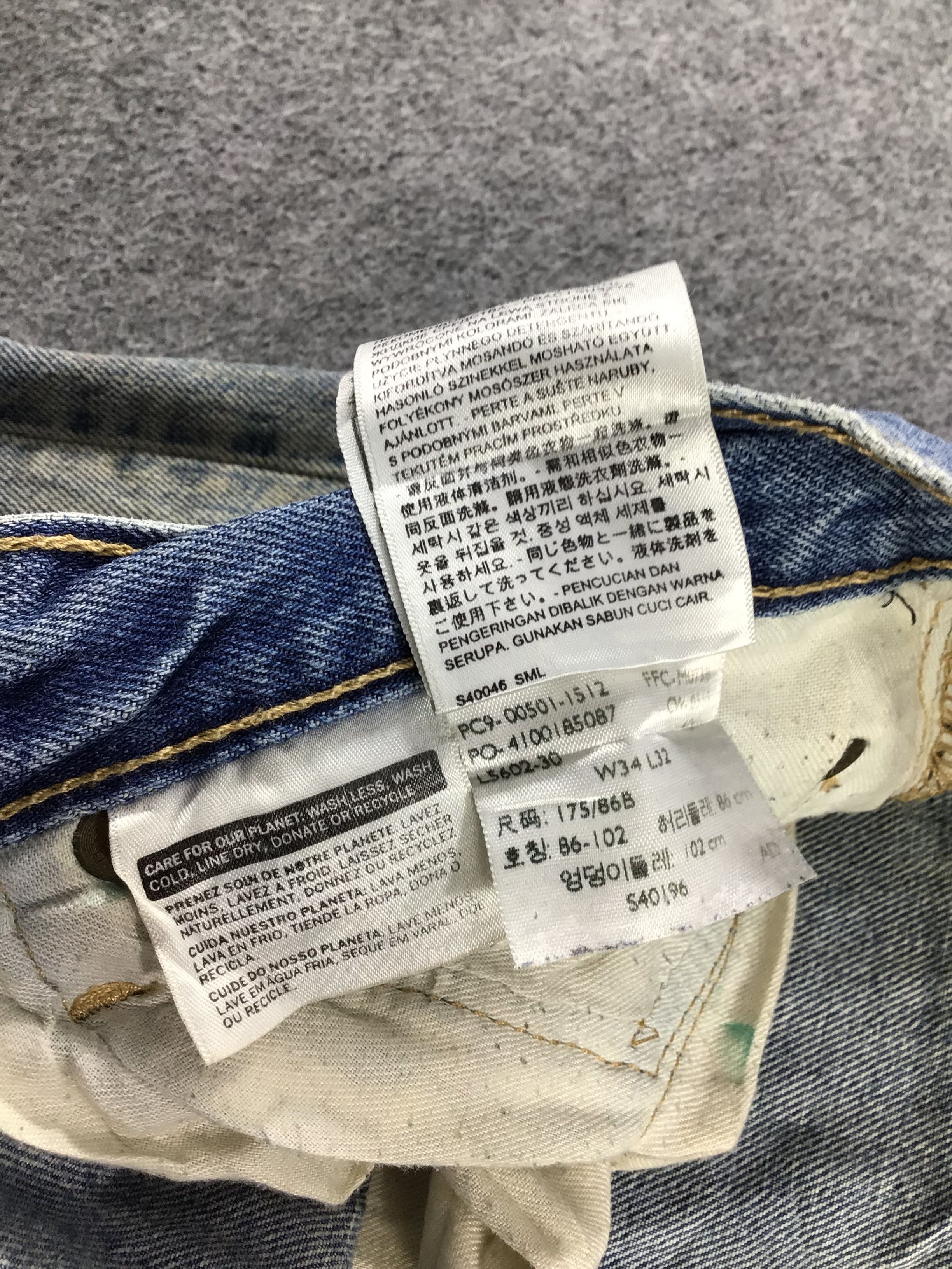 Levi's × Vintage Vintage Levis 501 Jeans Distressed-J823 Size US 35 - 10 Thumbnail