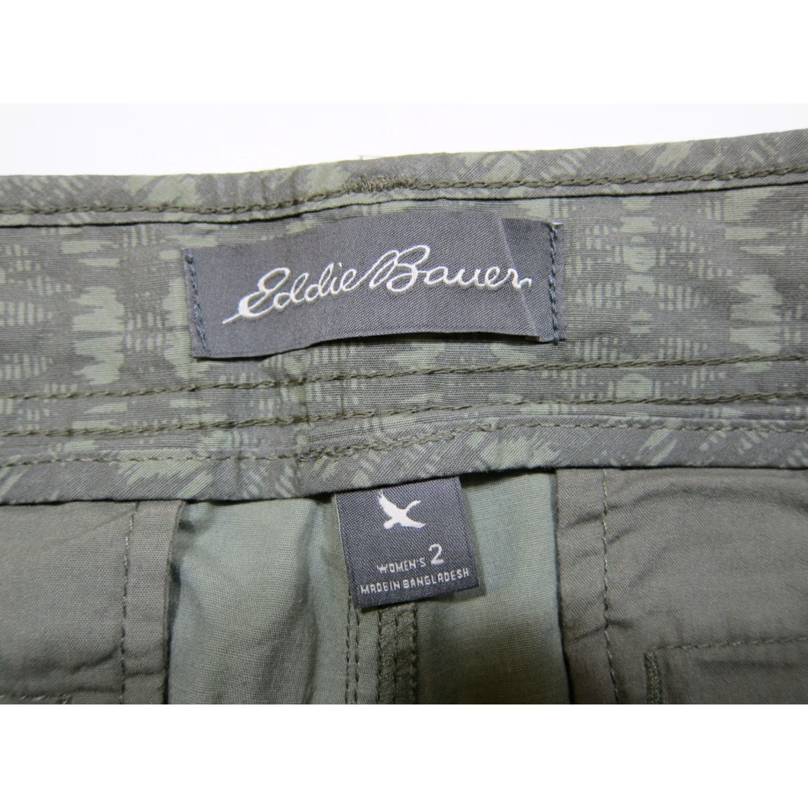 Eddie Bauer Eddie Bauer Cotton Green Batik Print Flat Front Pocket Chino Shorts Women Size 2 Size 30" / US 8 / IT 44 - 3 Thumbnail